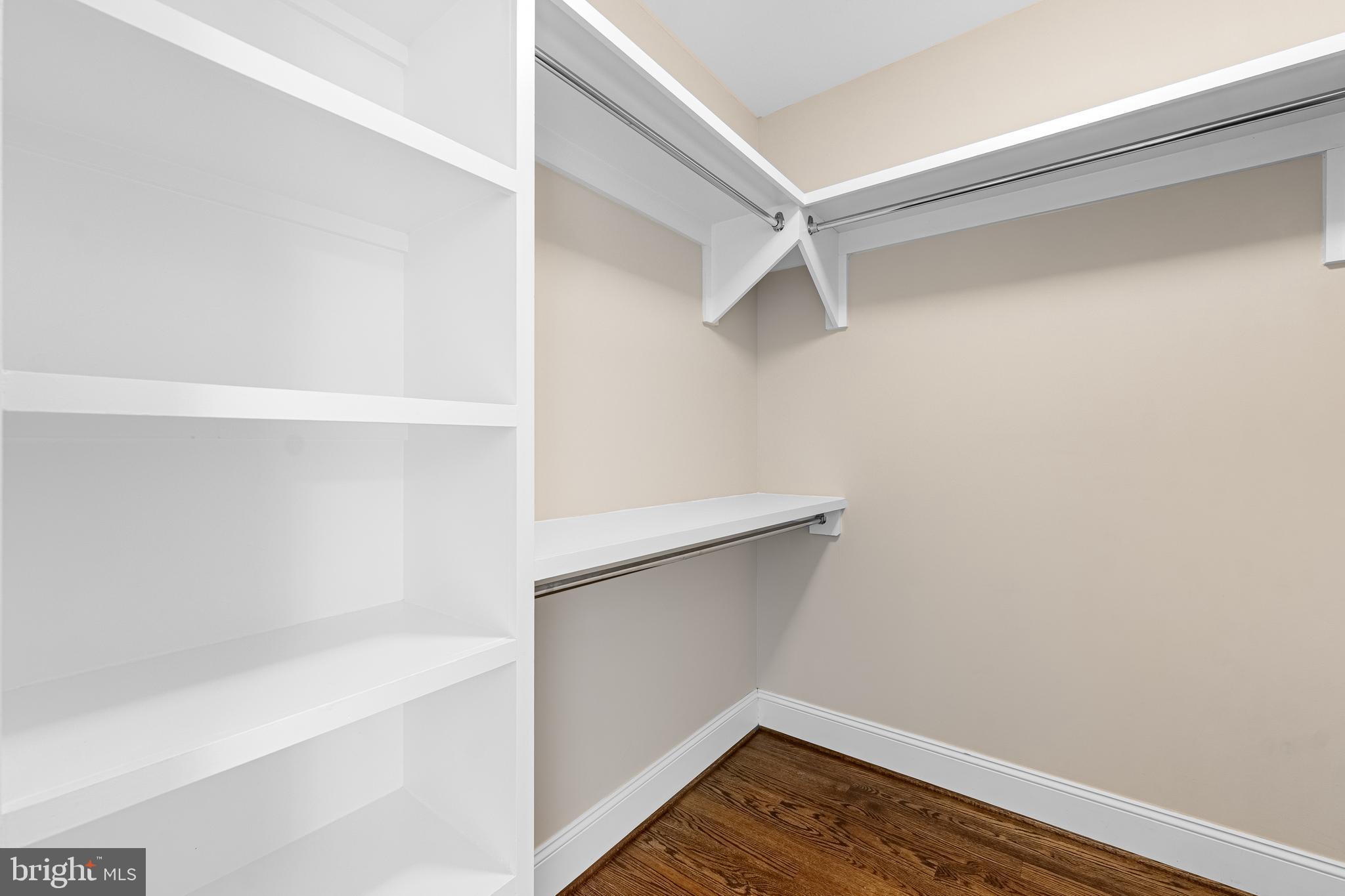 SALONA VILLAGE - Residential