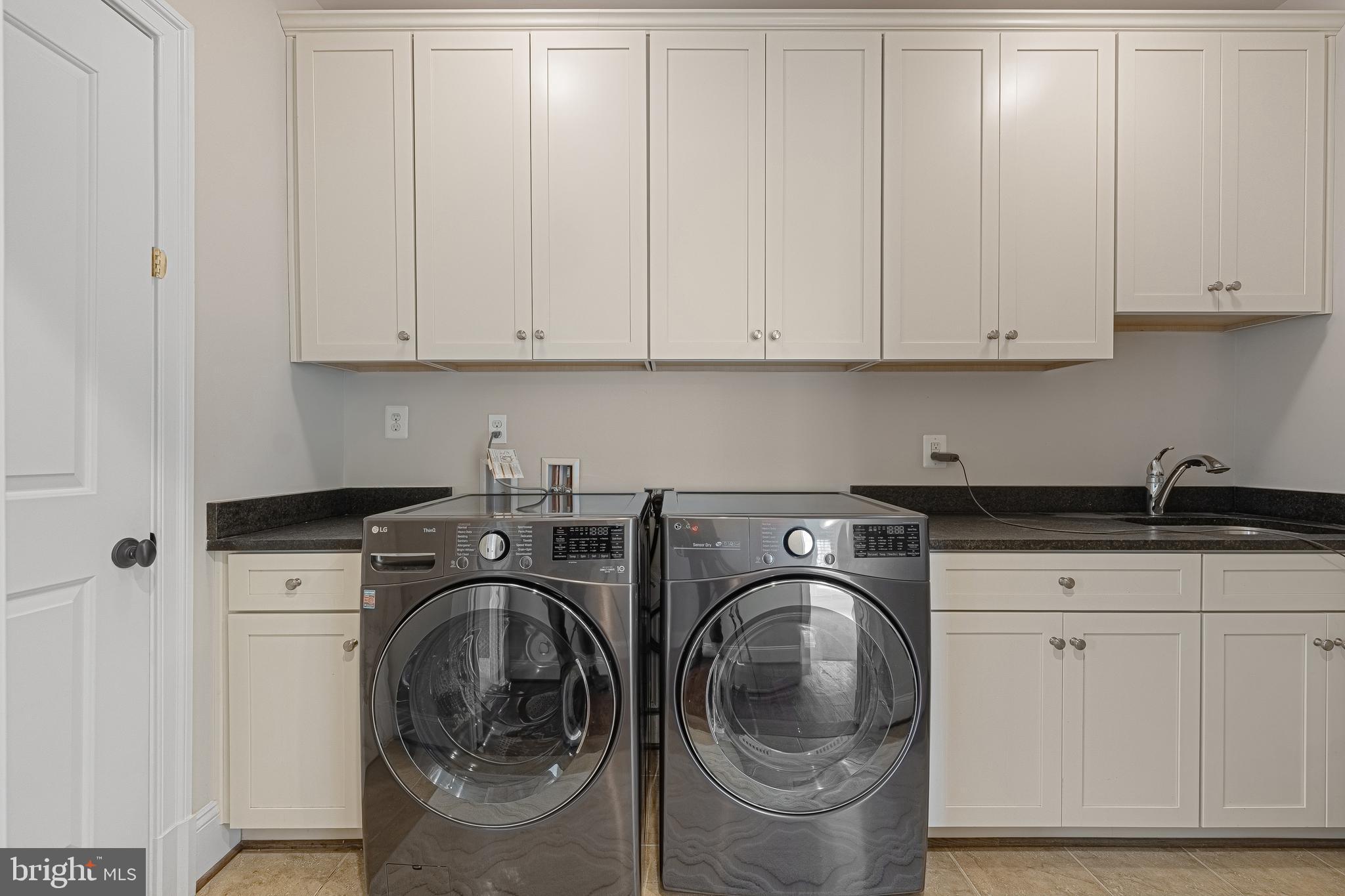 SALONA VILLAGE - Residential