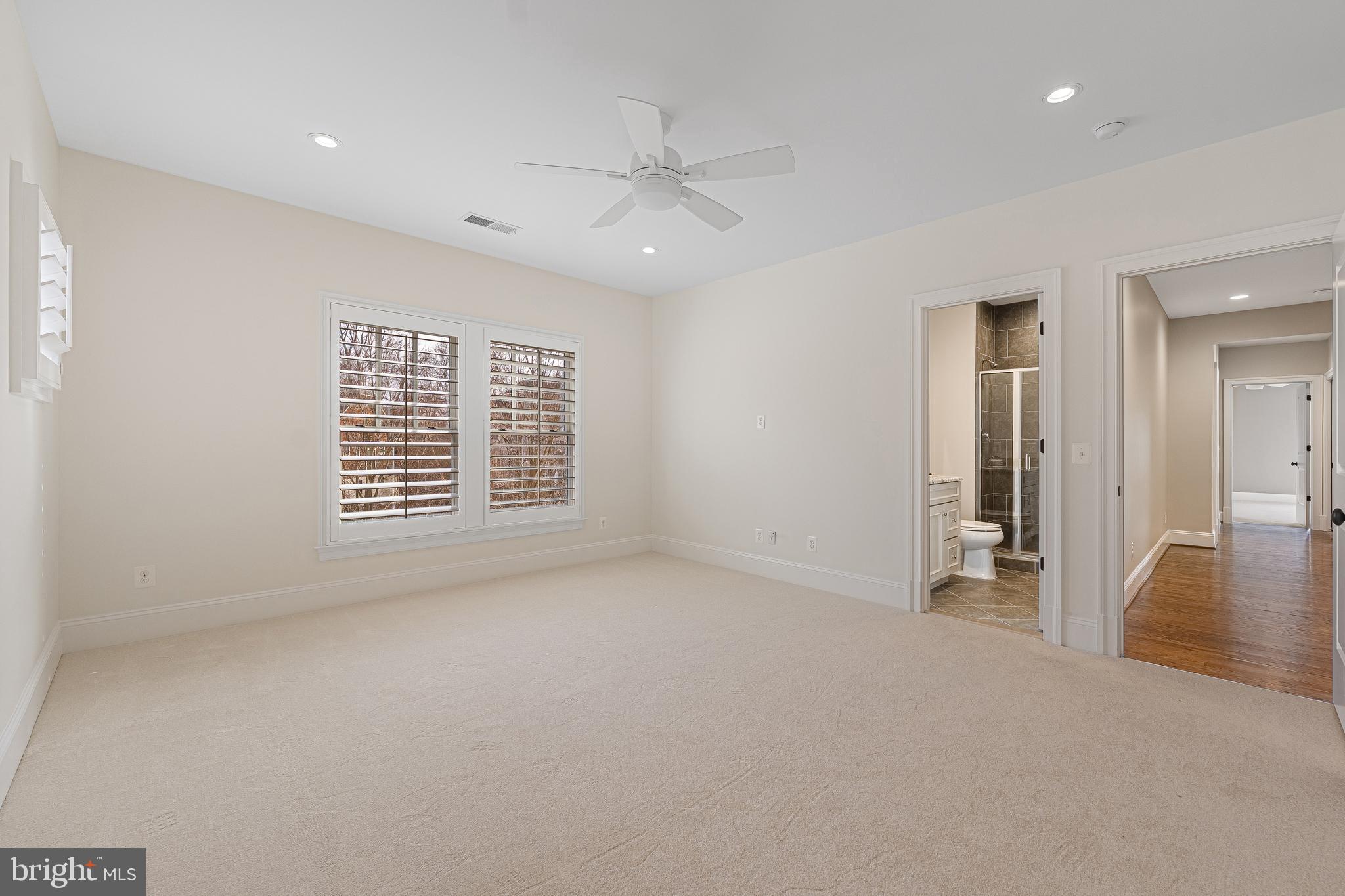 SALONA VILLAGE - Residential