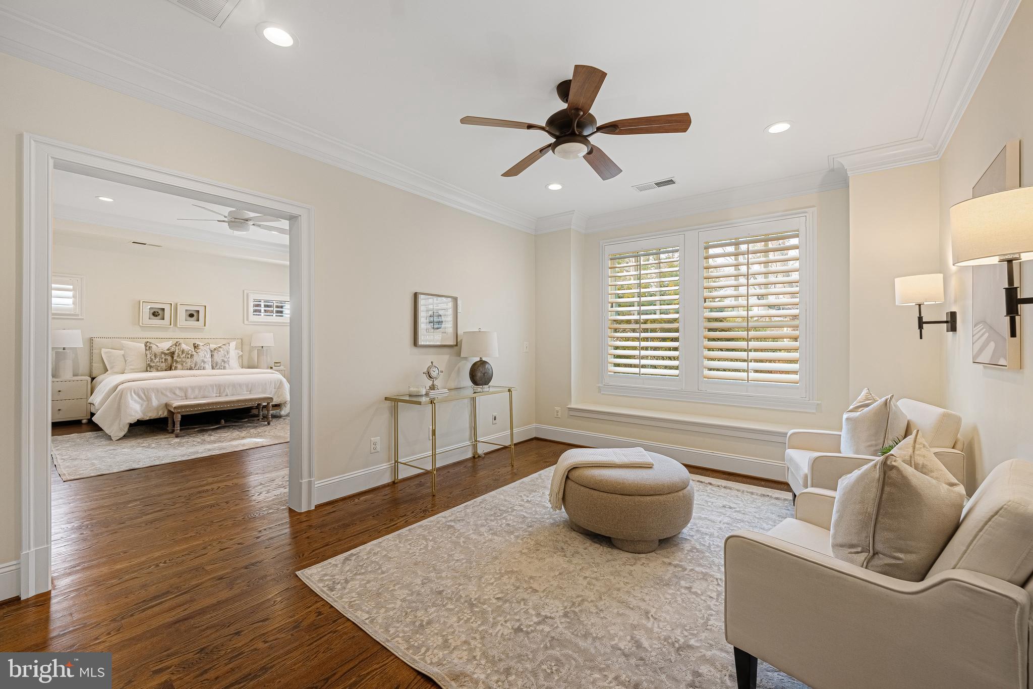 SALONA VILLAGE - Residential