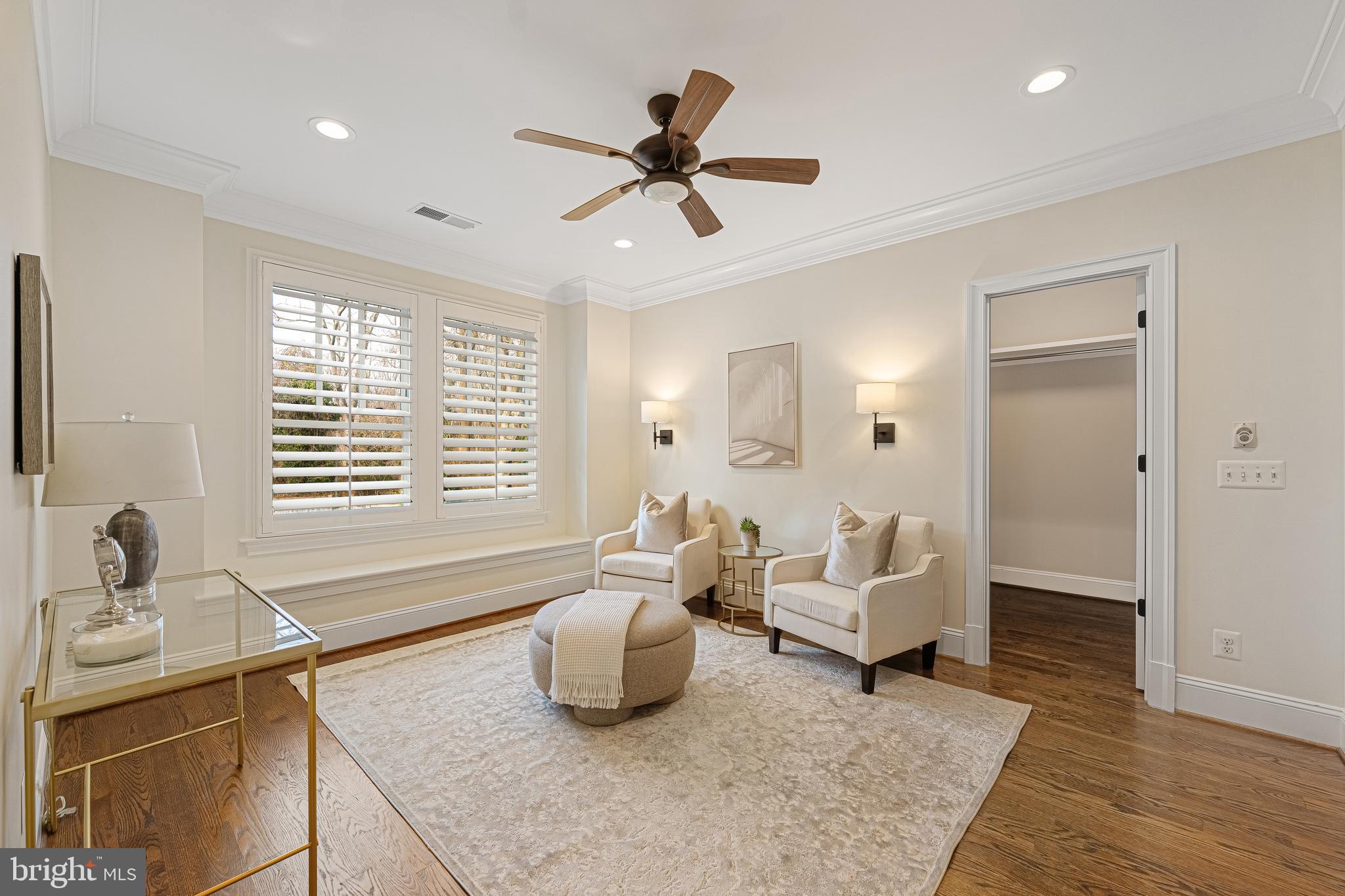 SALONA VILLAGE - Residential