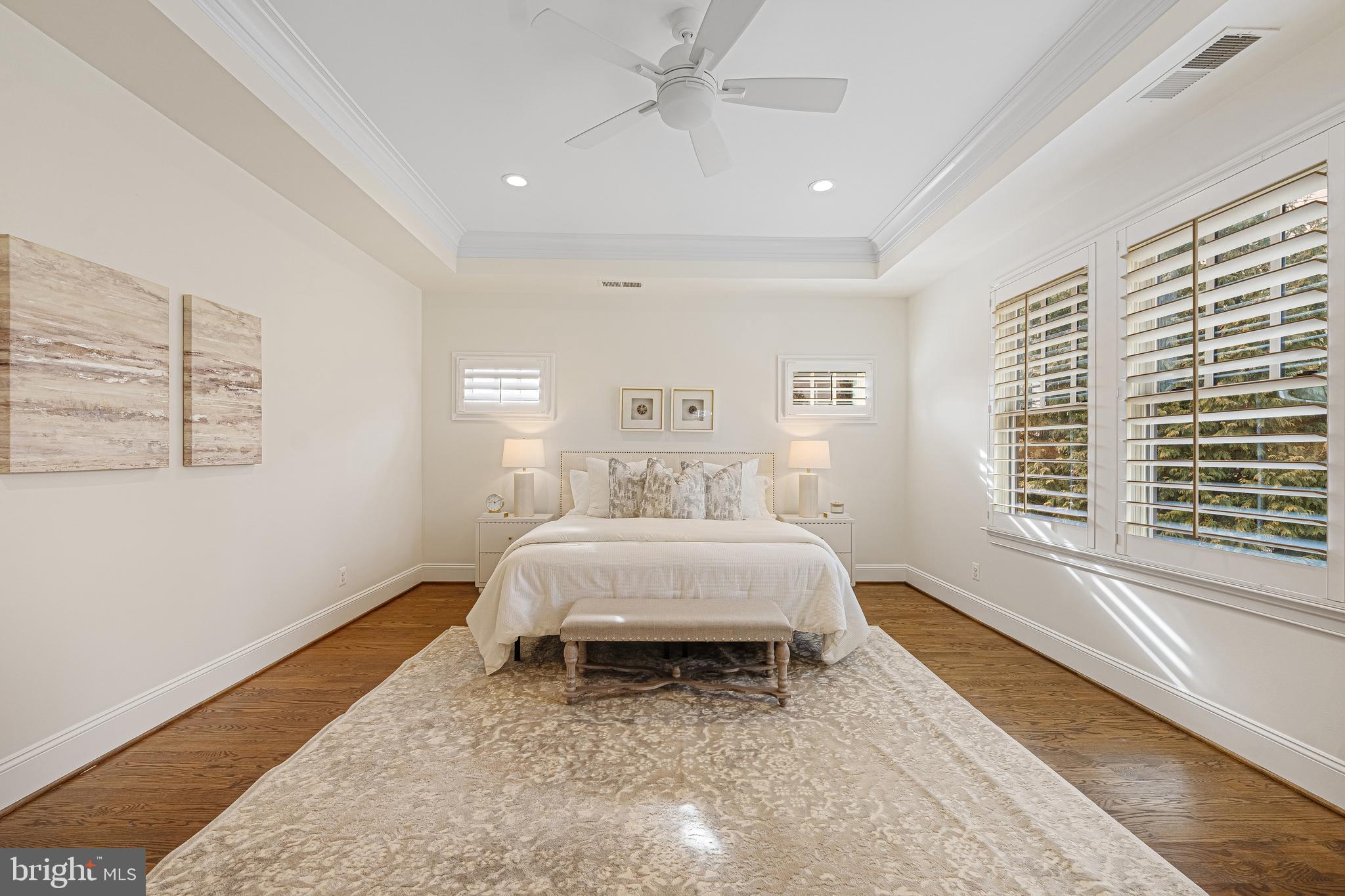 SALONA VILLAGE - Residential