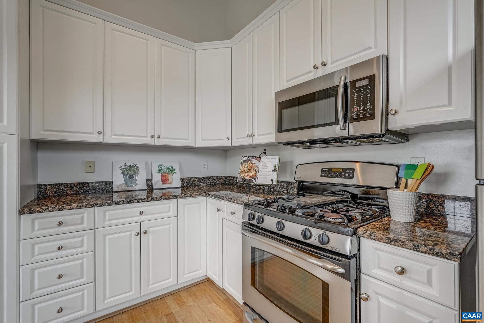 GLENWOOD STATION - Residential