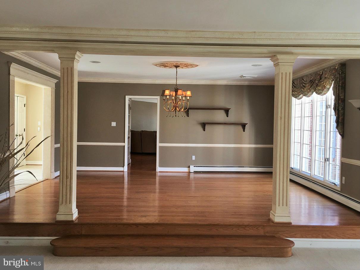 HARBOR HILLS - Residential