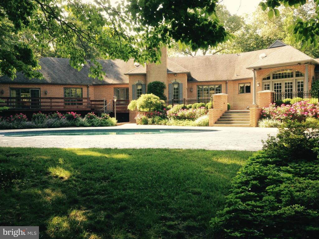 HARBOR HILLS - Residential