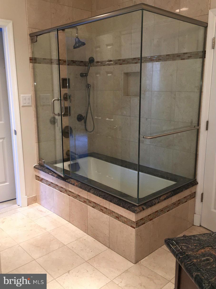 HARBOR HILLS - Residential