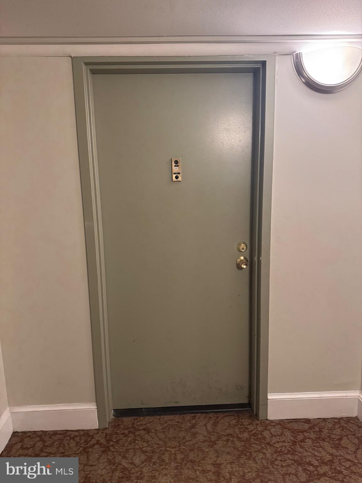 TREEBROOKE CONDOMINIUM - Residential Lease