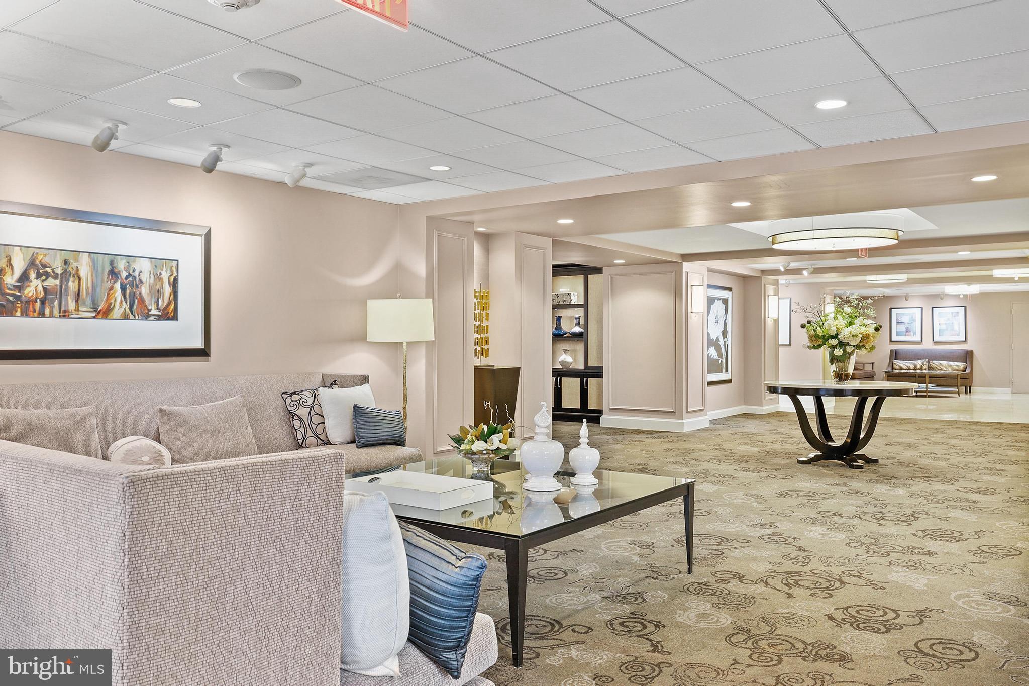 FRIENDSHIP HEIGHTS - Residential