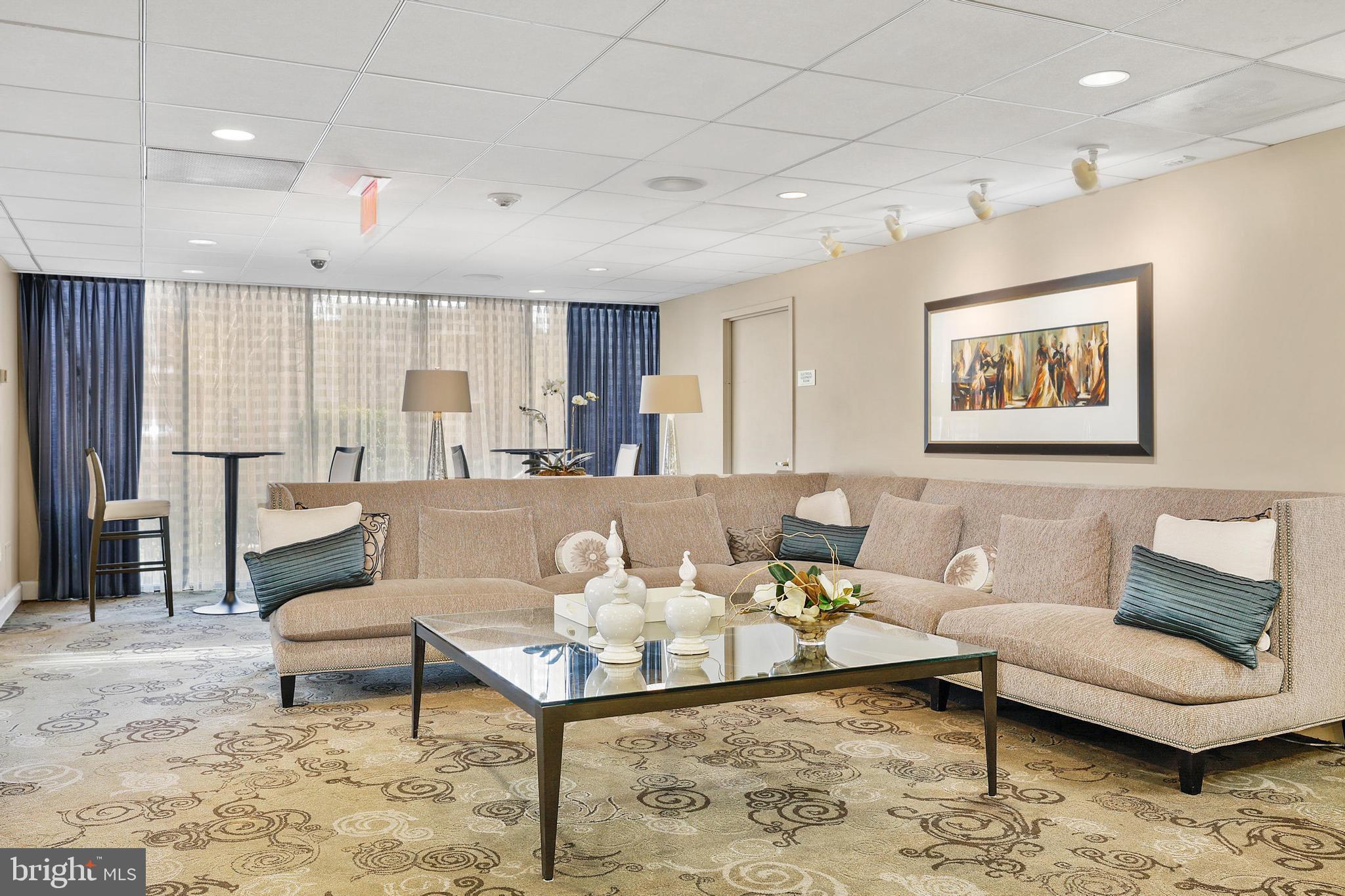 FRIENDSHIP HEIGHTS - Residential