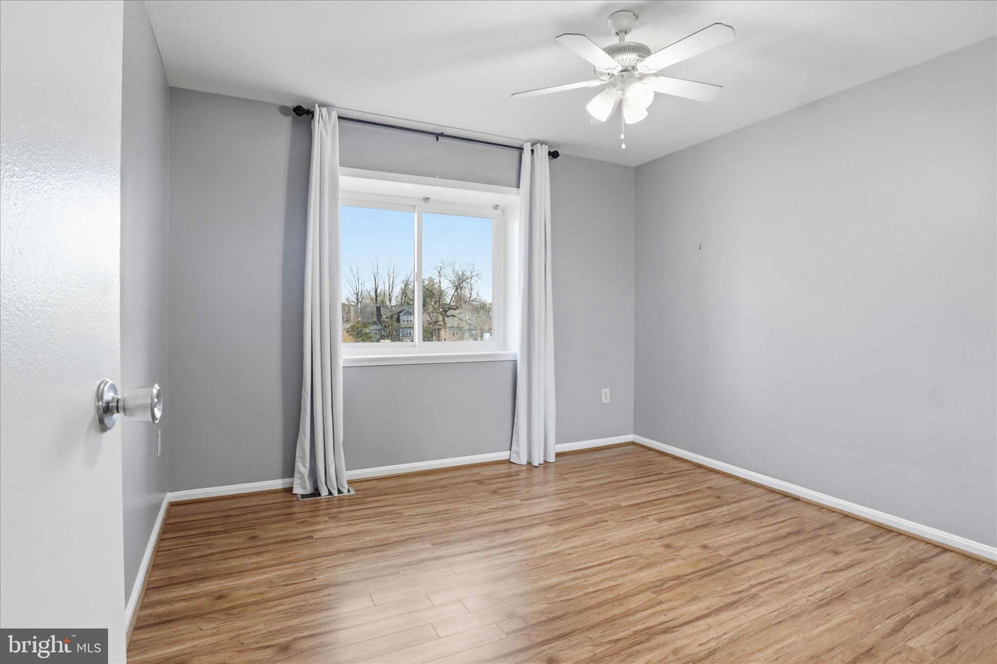 TERRACE TOWNE HOMES OF WOODLAWN - Residential Lease