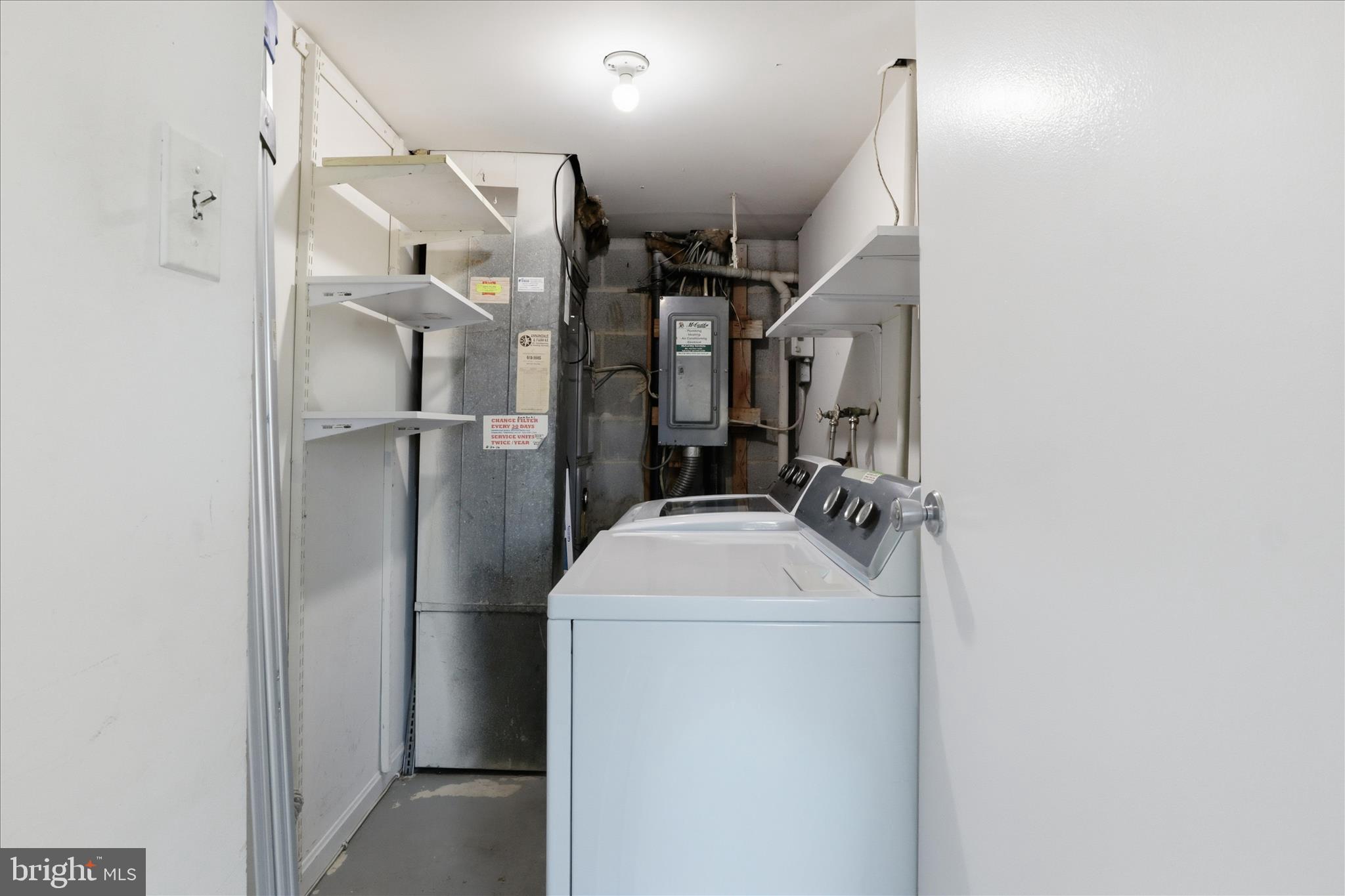 TERRACE TOWNE HOMES OF WOODLAWN - Residential Lease