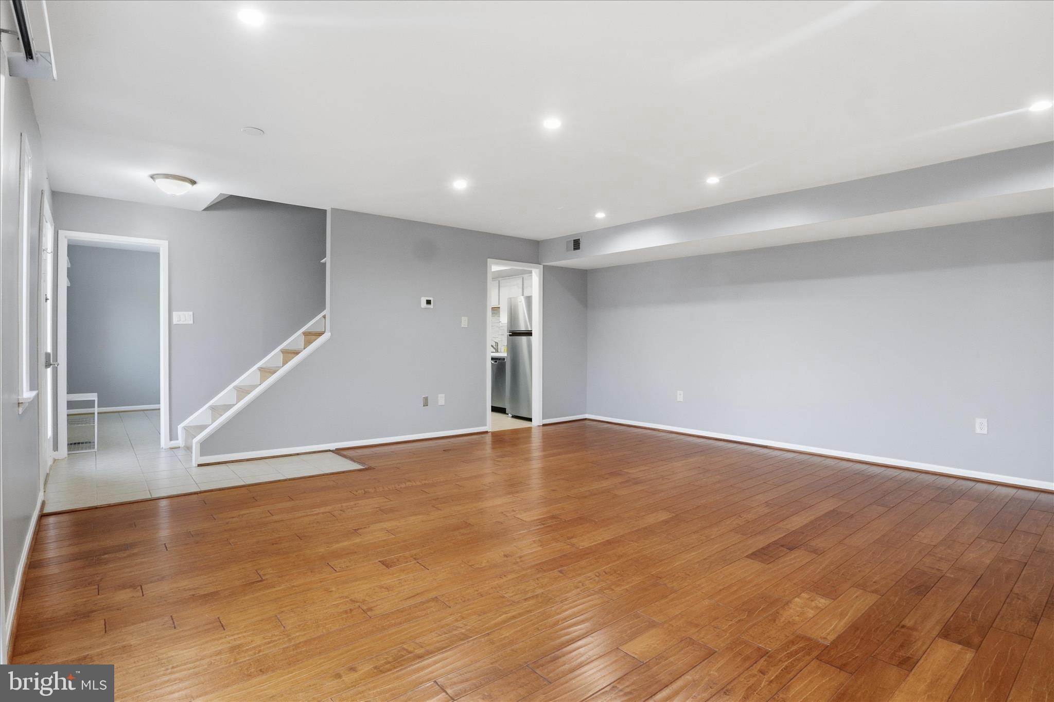 TERRACE TOWNE HOMES OF WOODLAWN - Residential Lease