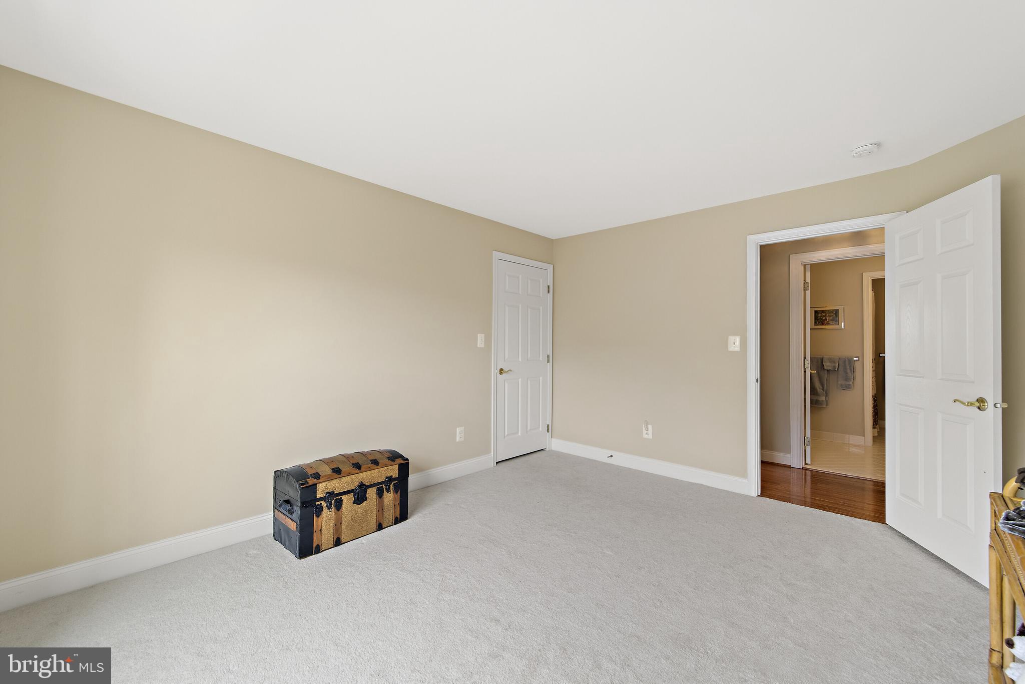 BELMONT LAND BAY - Residential