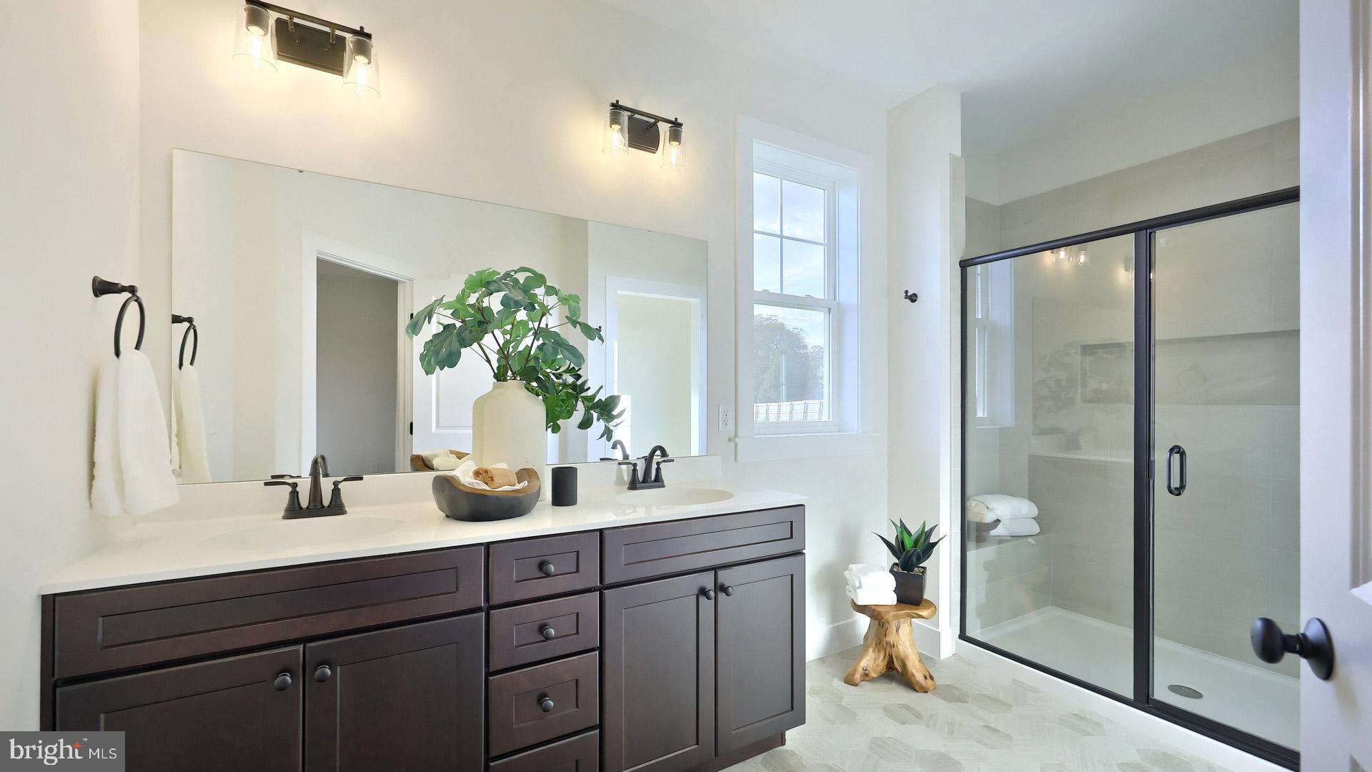 WALTON HILL - Residential