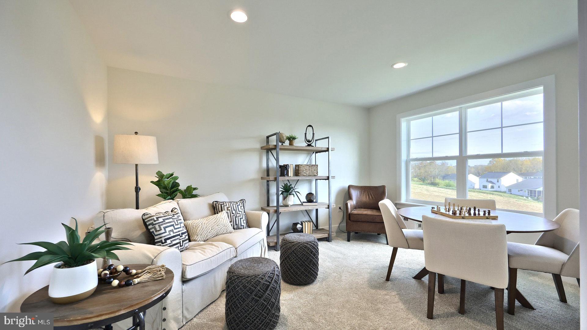 WALTON HILL - Residential