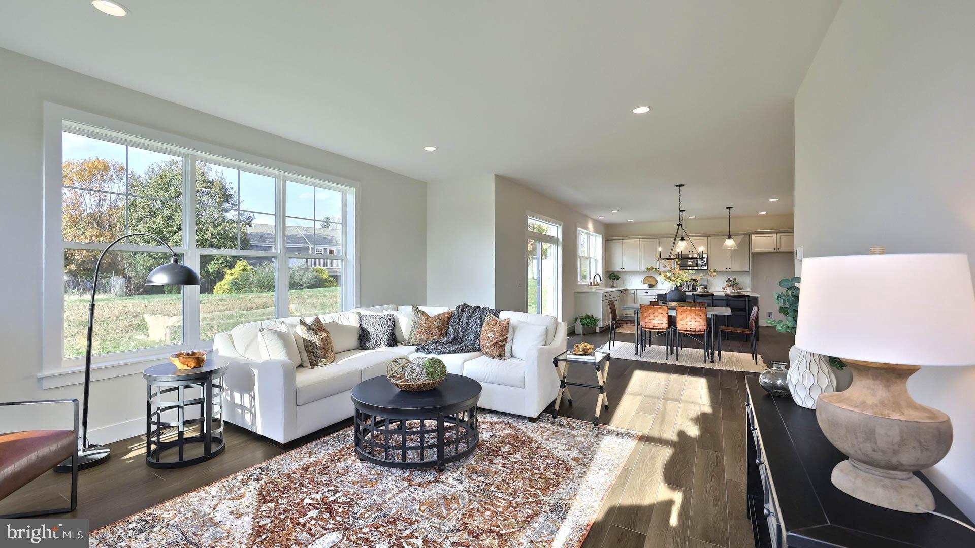 WALTON HILL - Residential