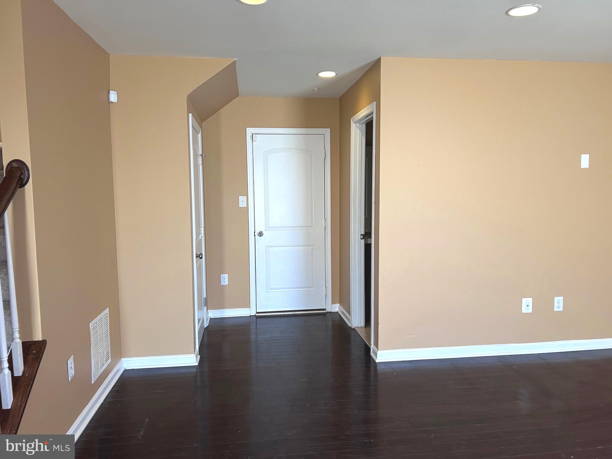 9623 SMITHVIEW PLACE