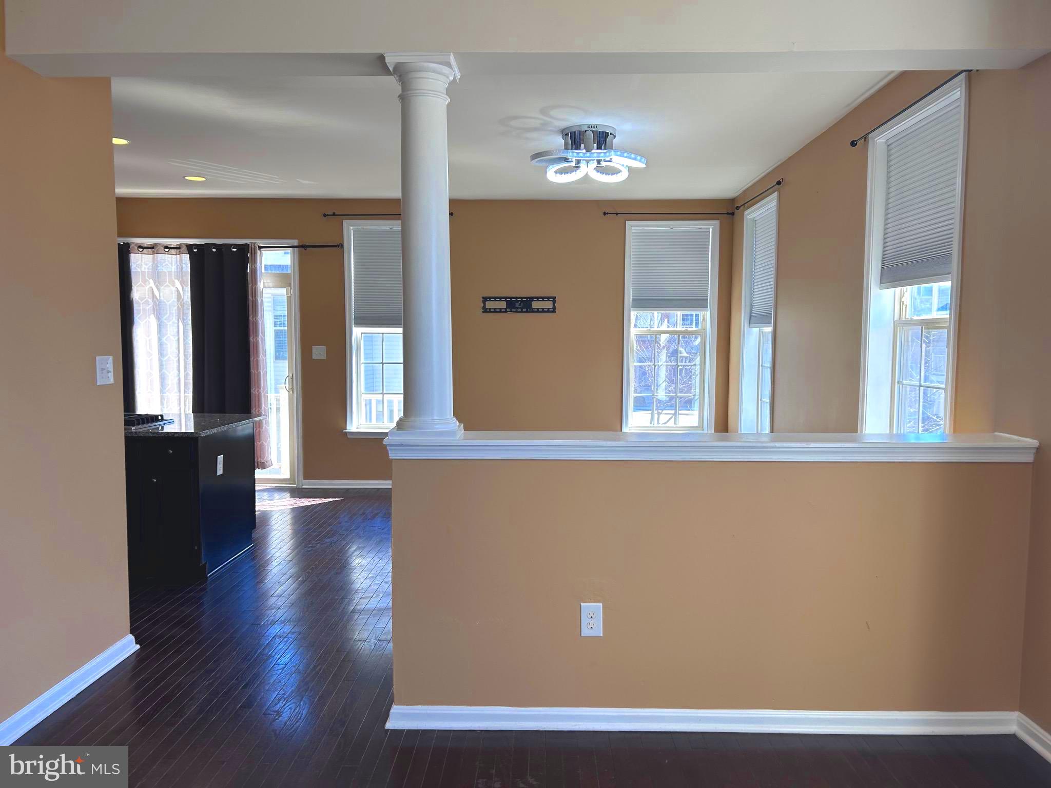 WOODMORE TOWNE CENTRE - Residential