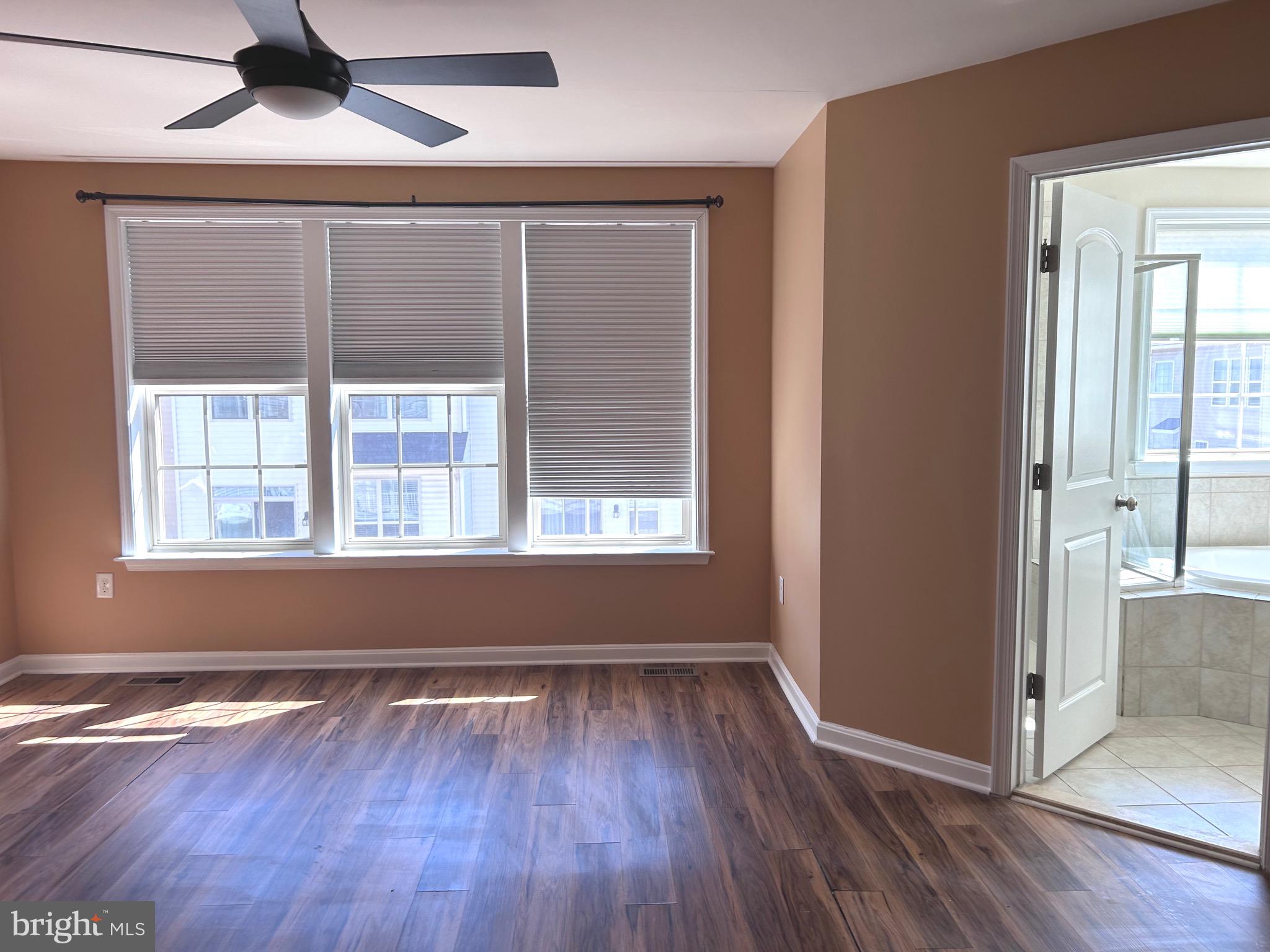 WOODMORE TOWNE CENTRE - Residential