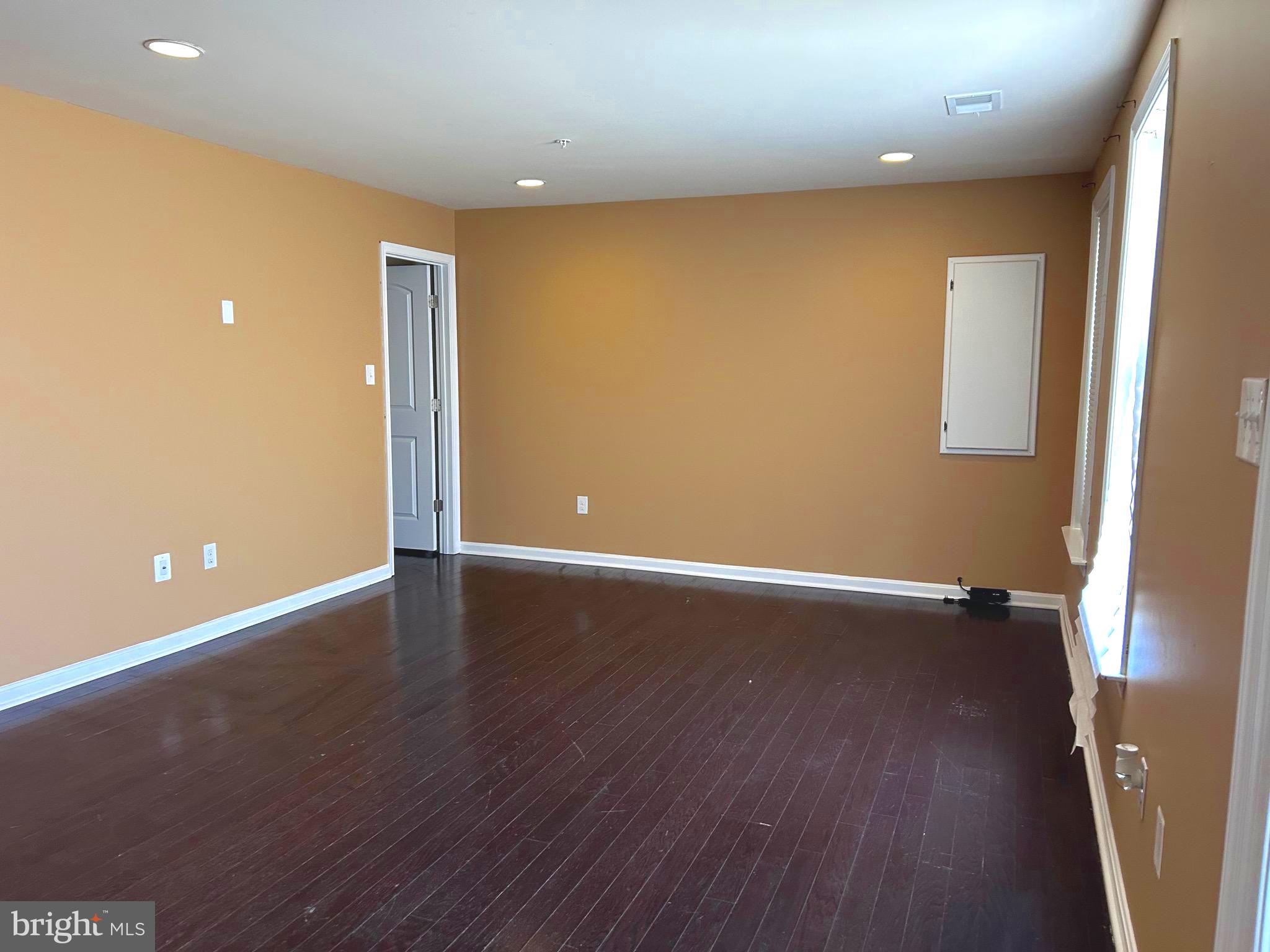 9623 SMITHVIEW PLACE