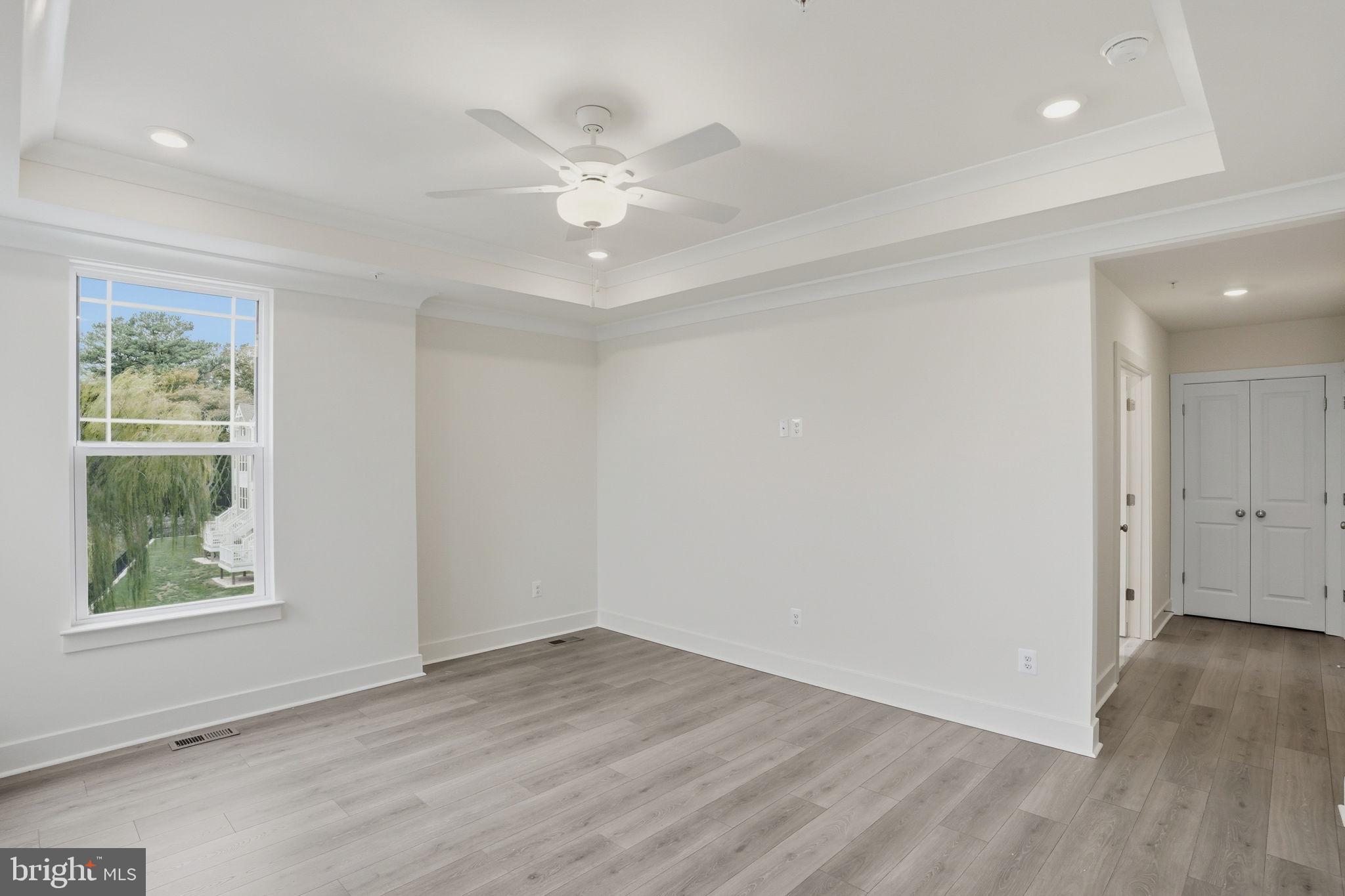 OYSTER HOUSE VILLAGE - Residential