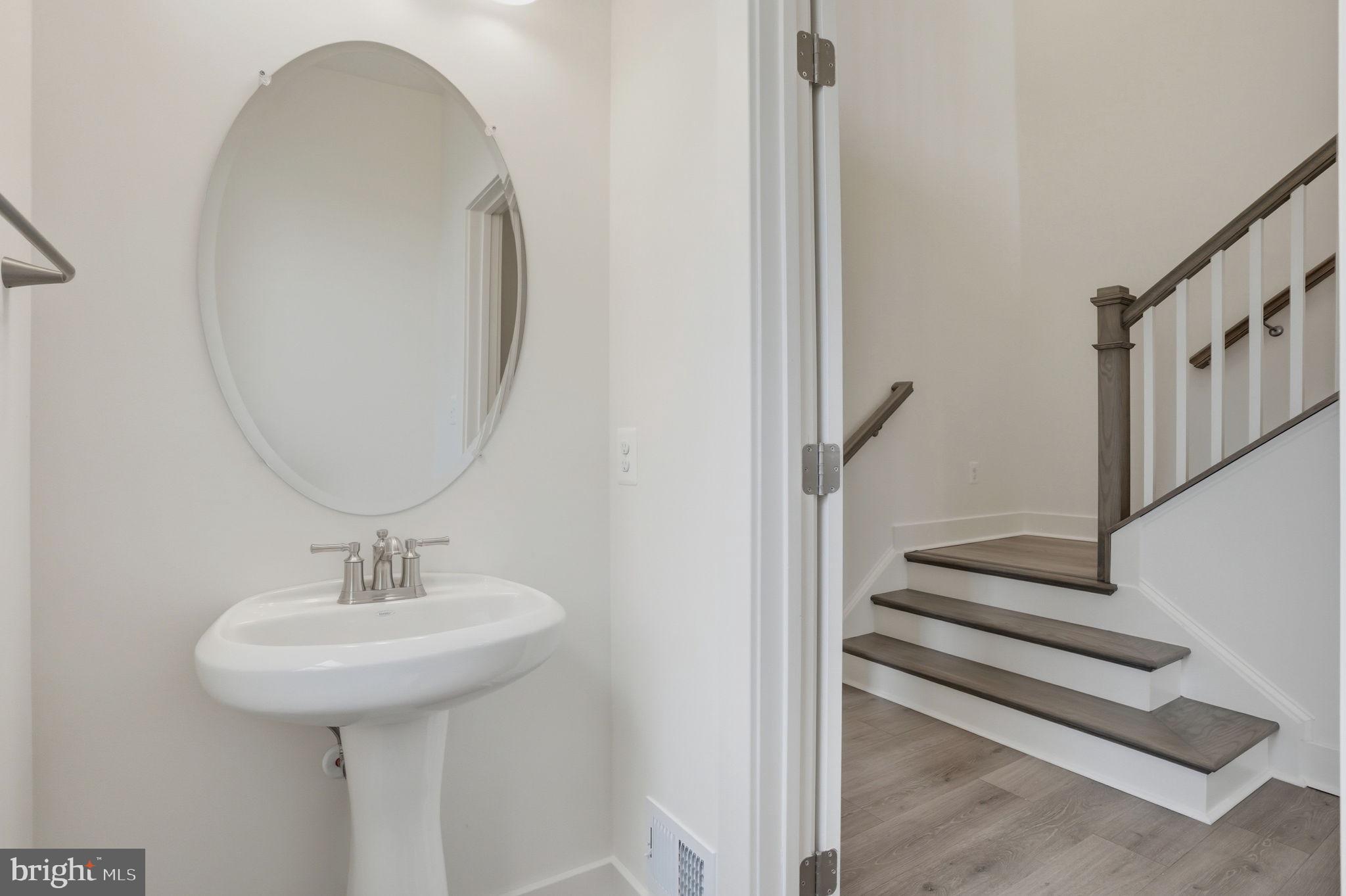 OYSTER HOUSE VILLAGE - Residential