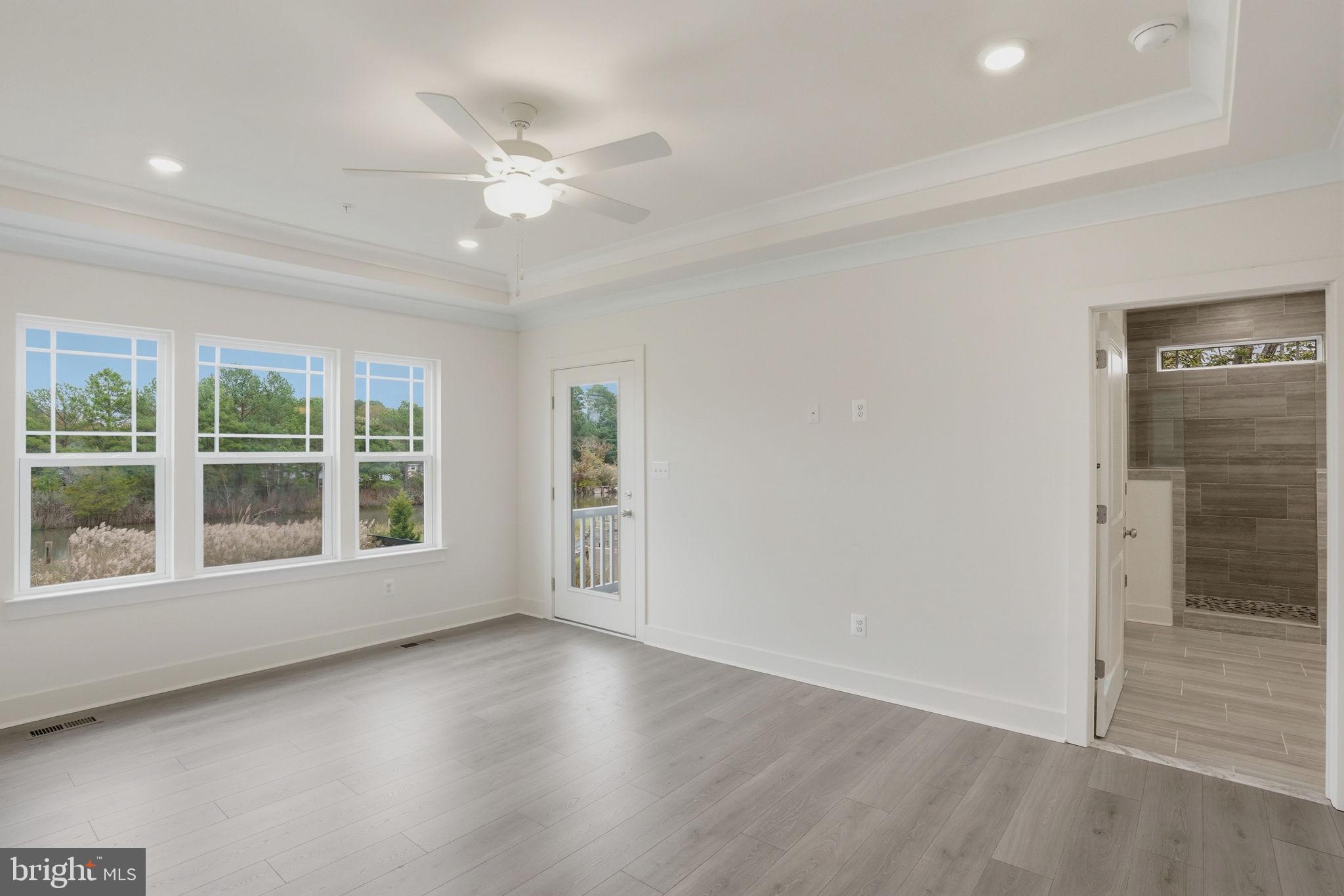 OYSTER HOUSE VILLAGE - Residential