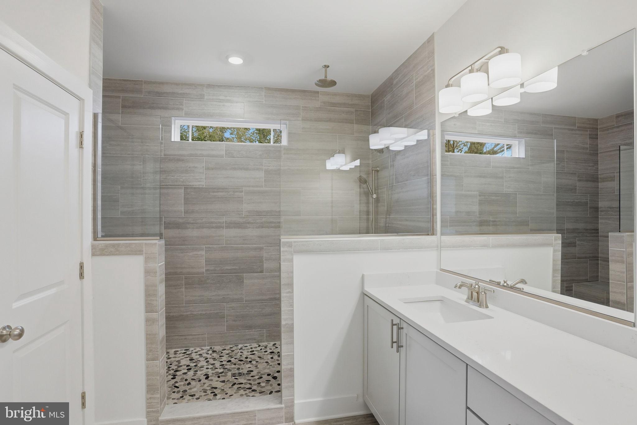 OYSTER HOUSE VILLAGE - Residential