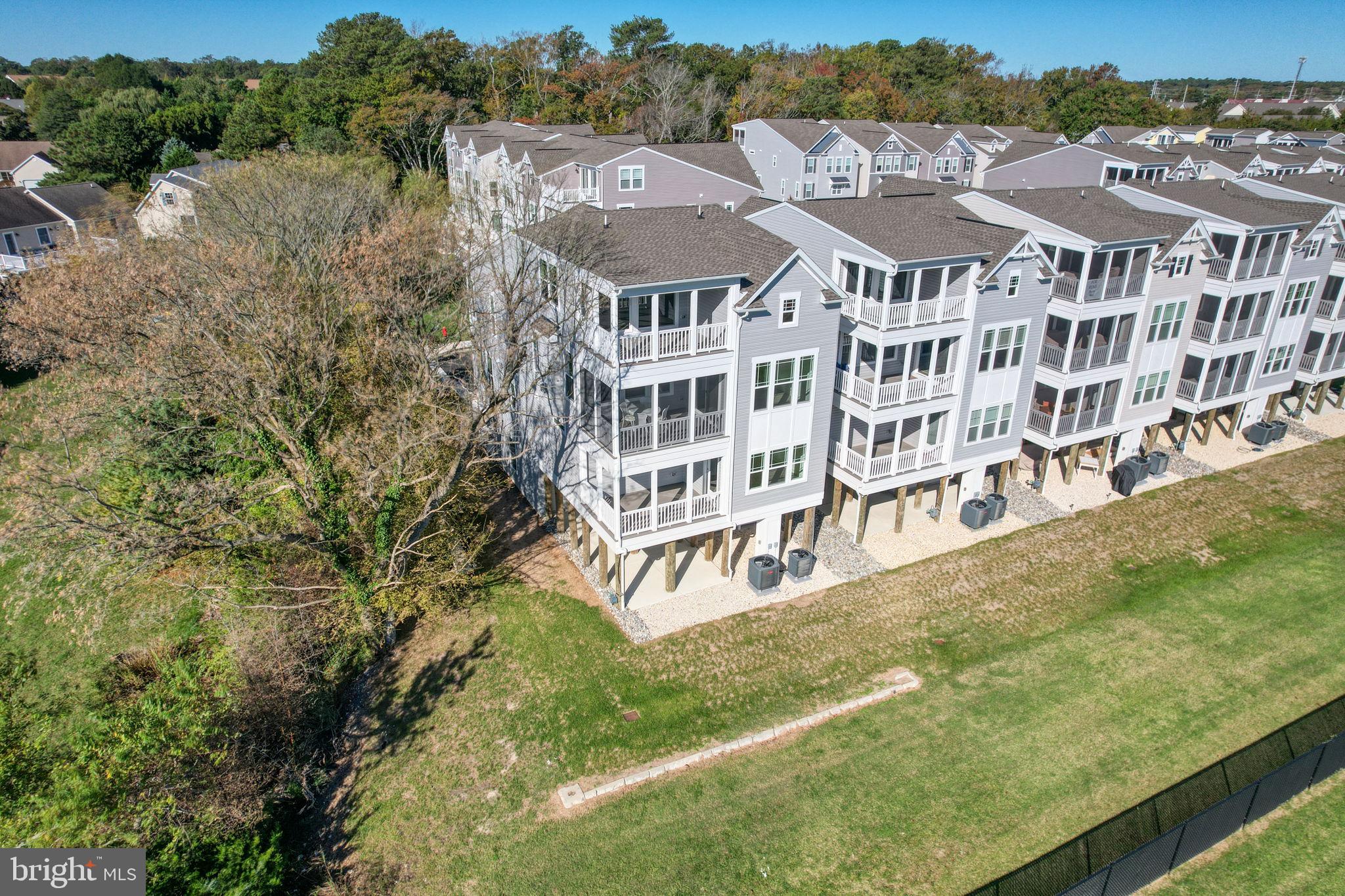 OYSTER HOUSE VILLAGE - Residential