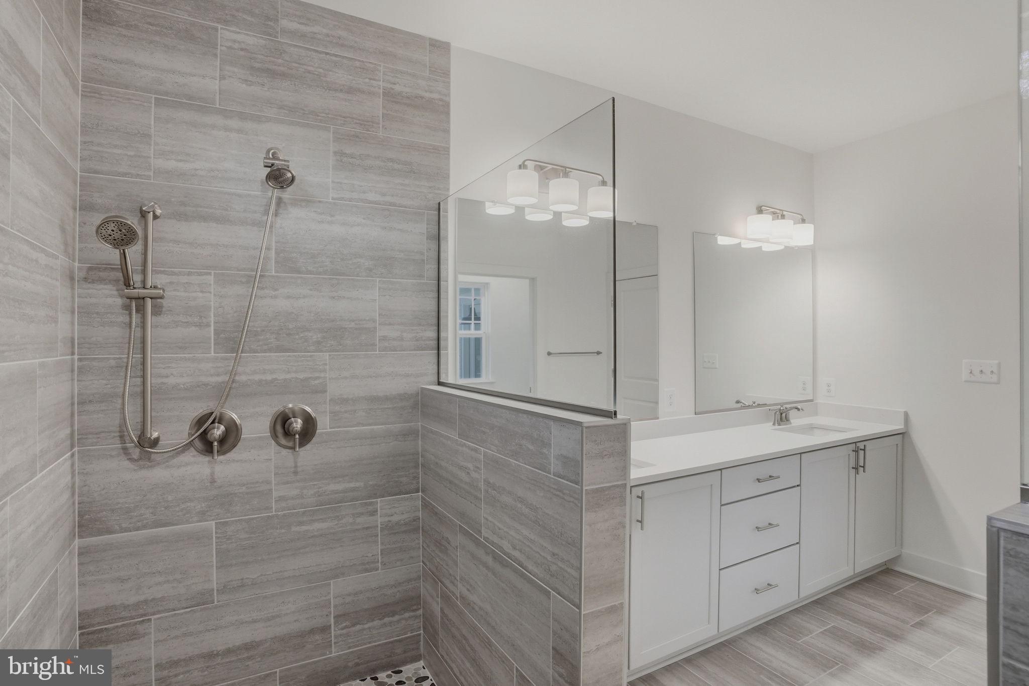 OYSTER HOUSE VILLAGE - Residential