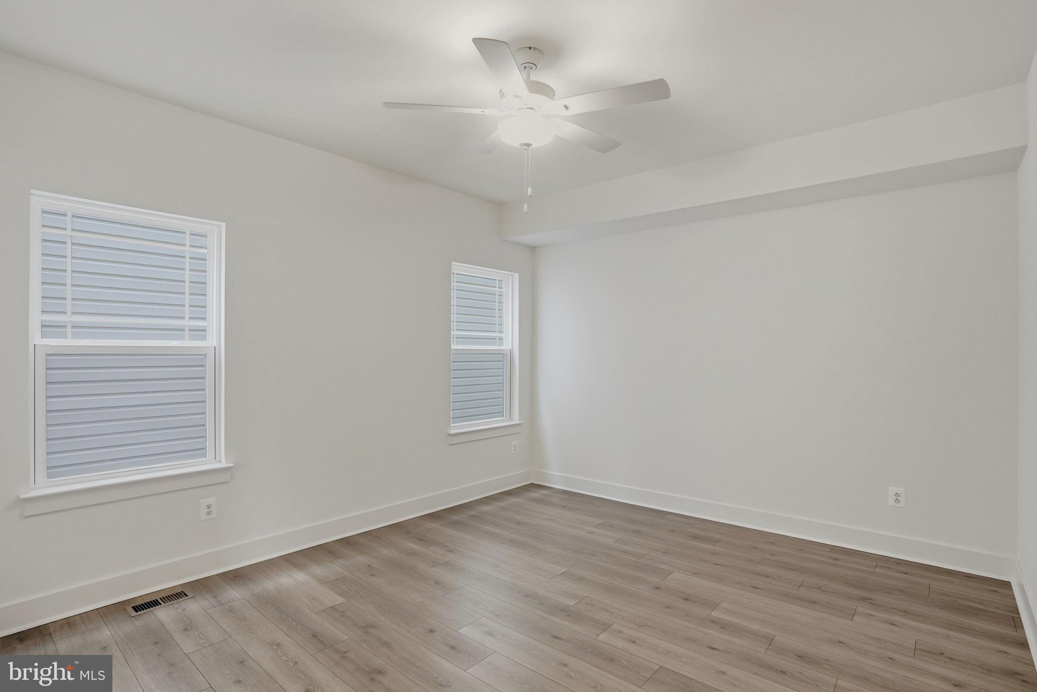 OYSTER HOUSE VILLAGE - Residential