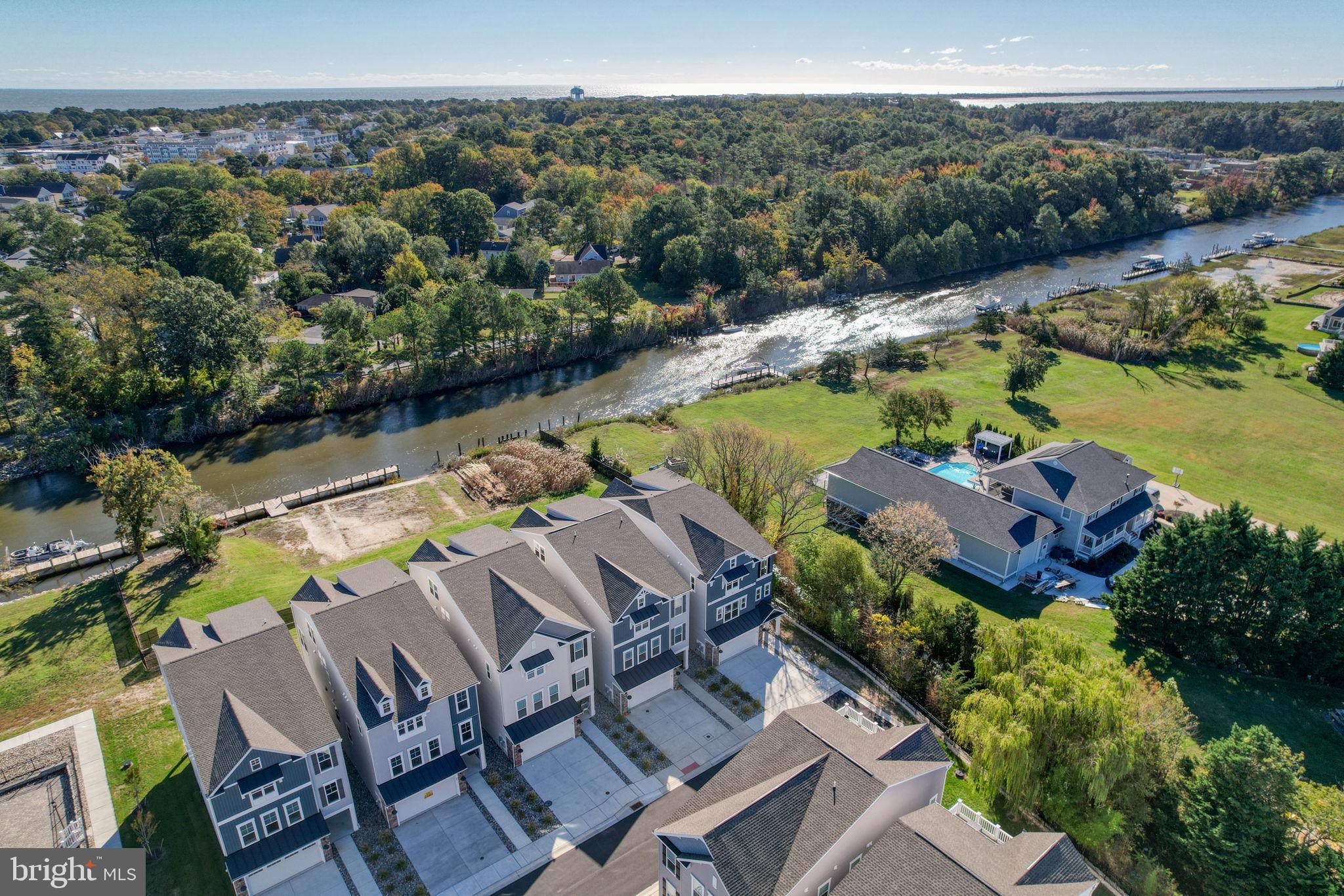 OYSTER HOUSE VILLAGE - Residential