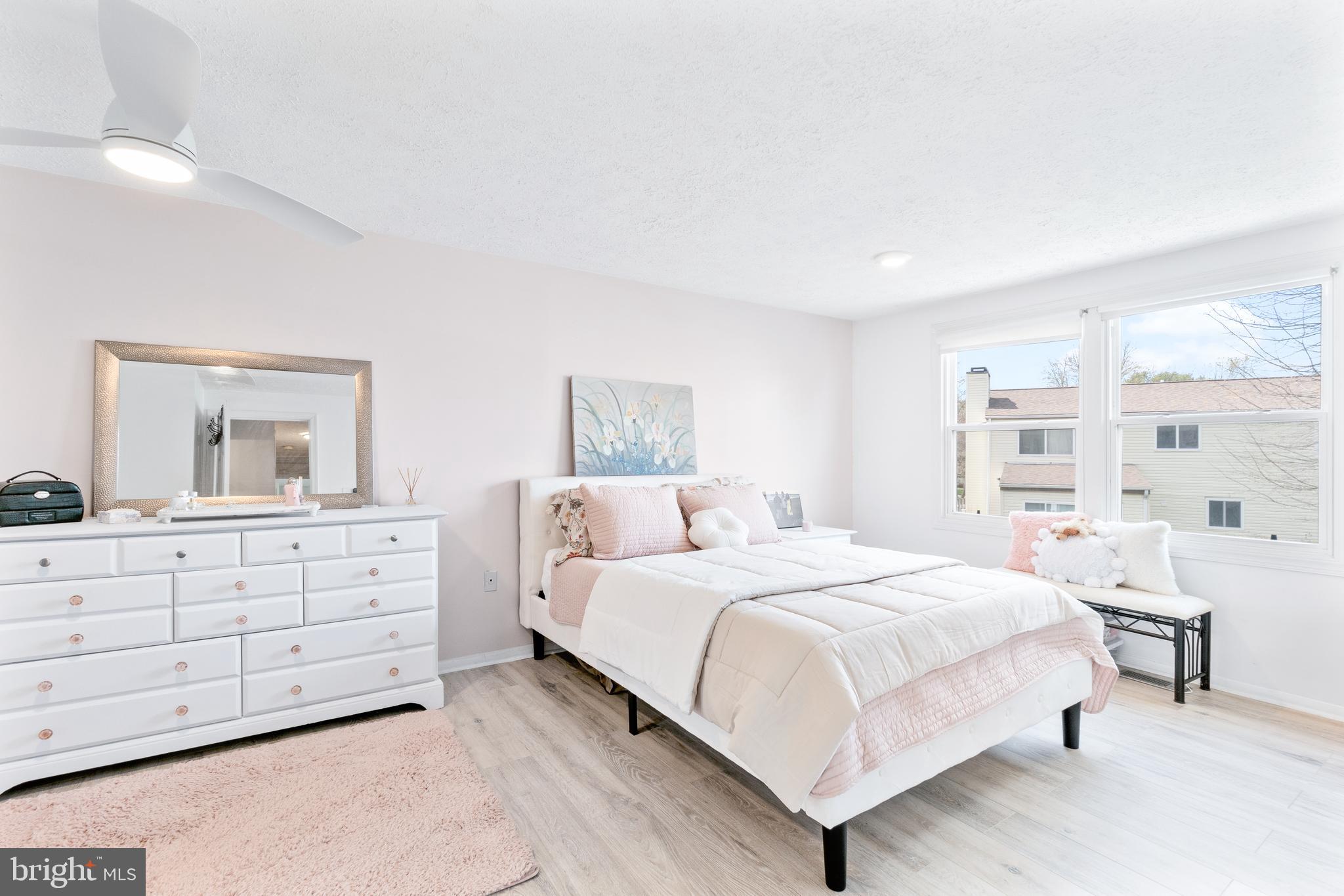 MILL CREEK SOUTH - Residential