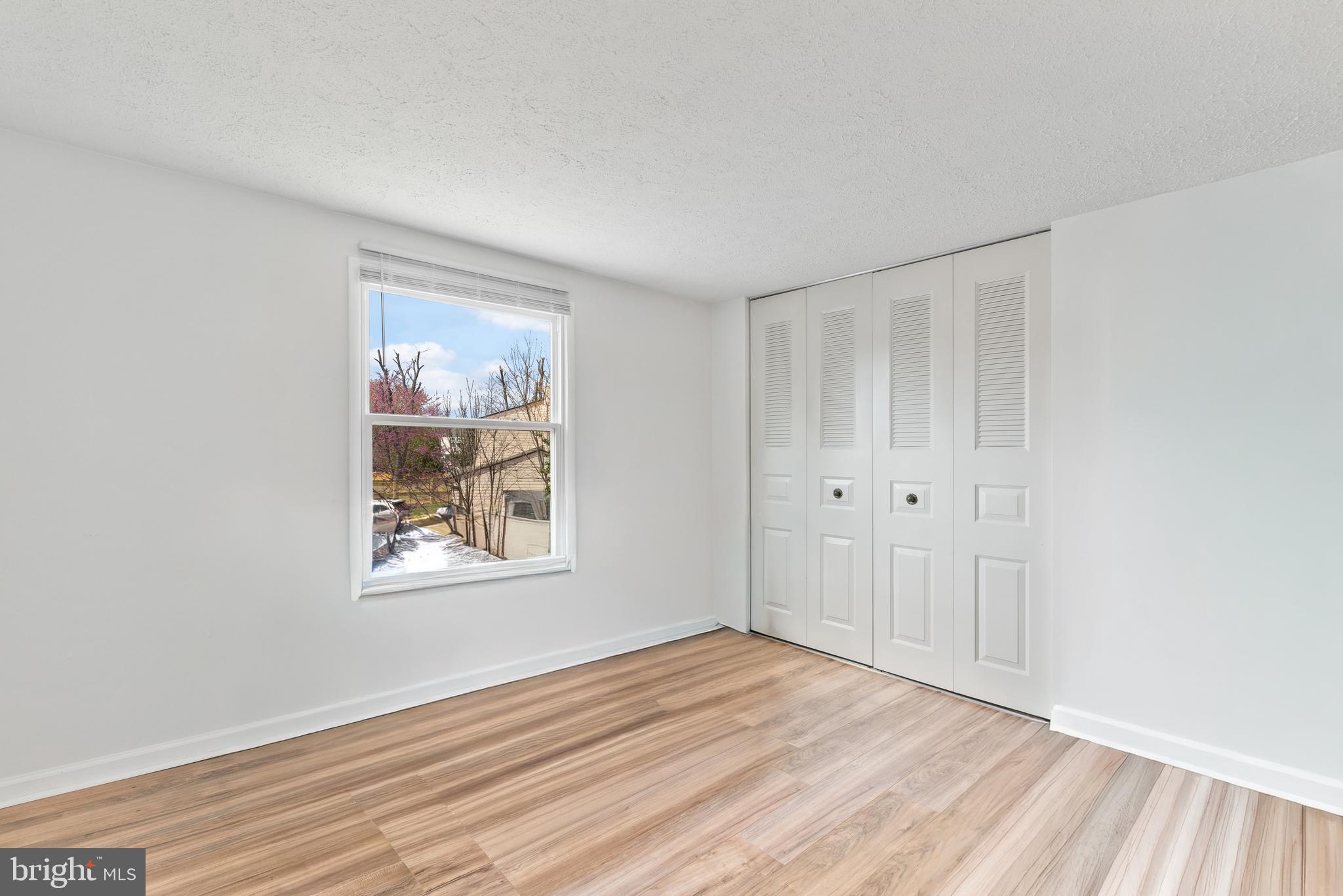 MILL CREEK SOUTH - Residential