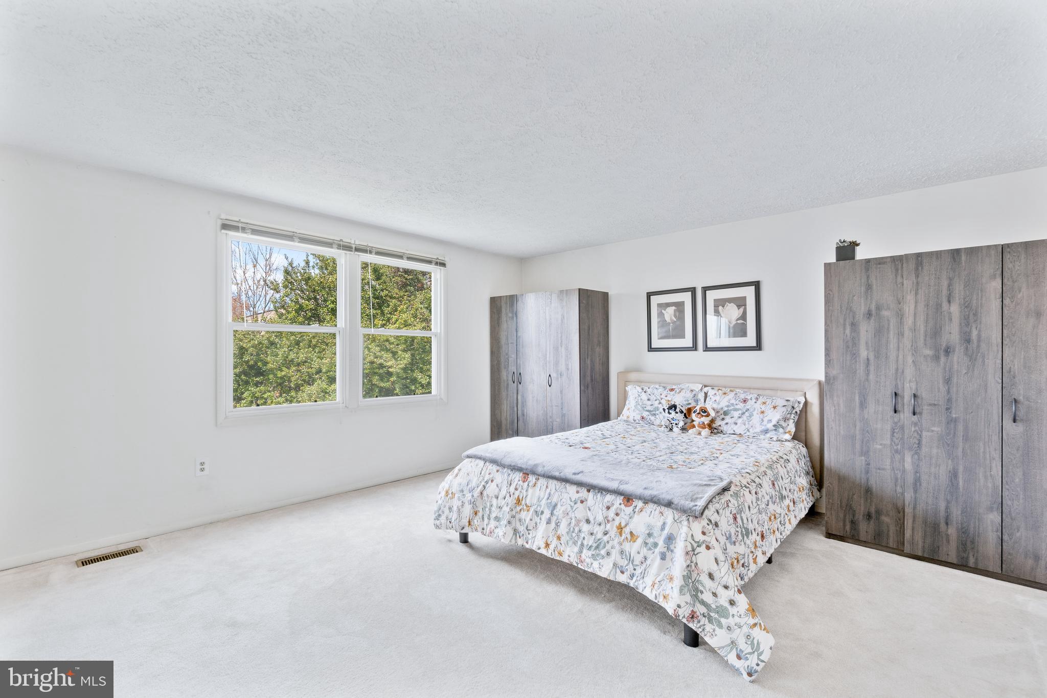 MILL CREEK SOUTH - Residential