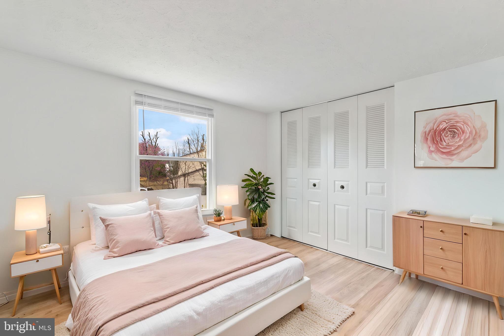 MILL CREEK SOUTH - Residential