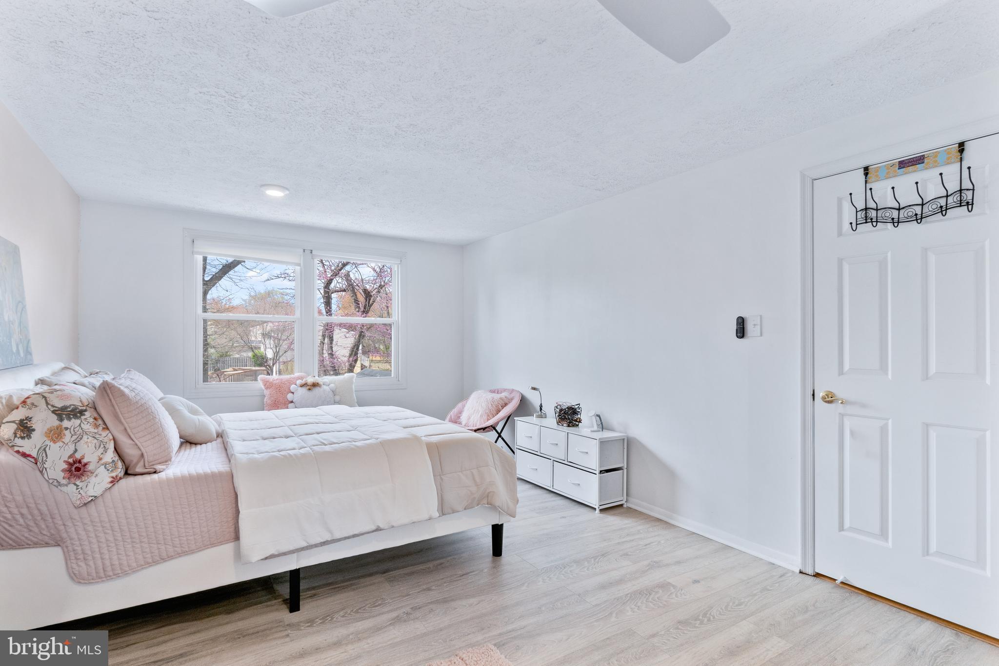 MILL CREEK SOUTH - Residential