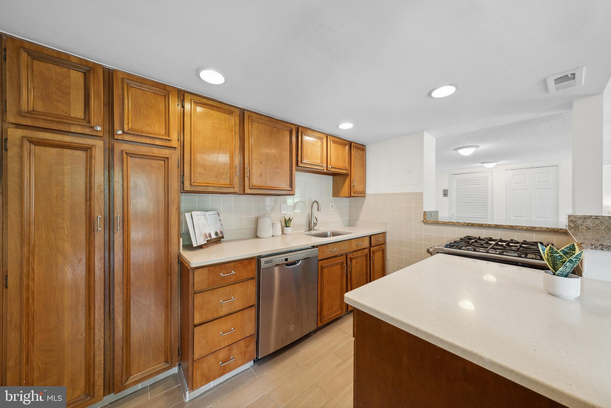 HORIZON HOUSE - Residential