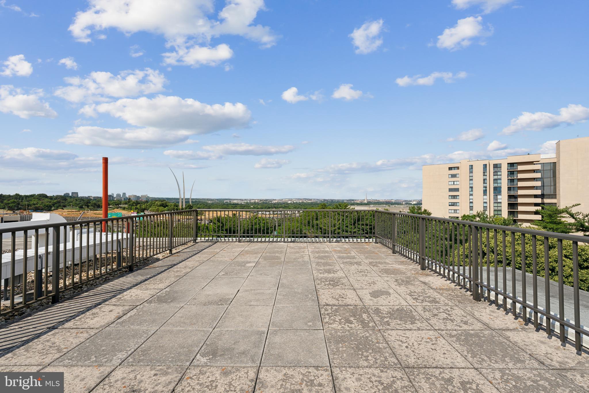 HORIZON HOUSE - Residential