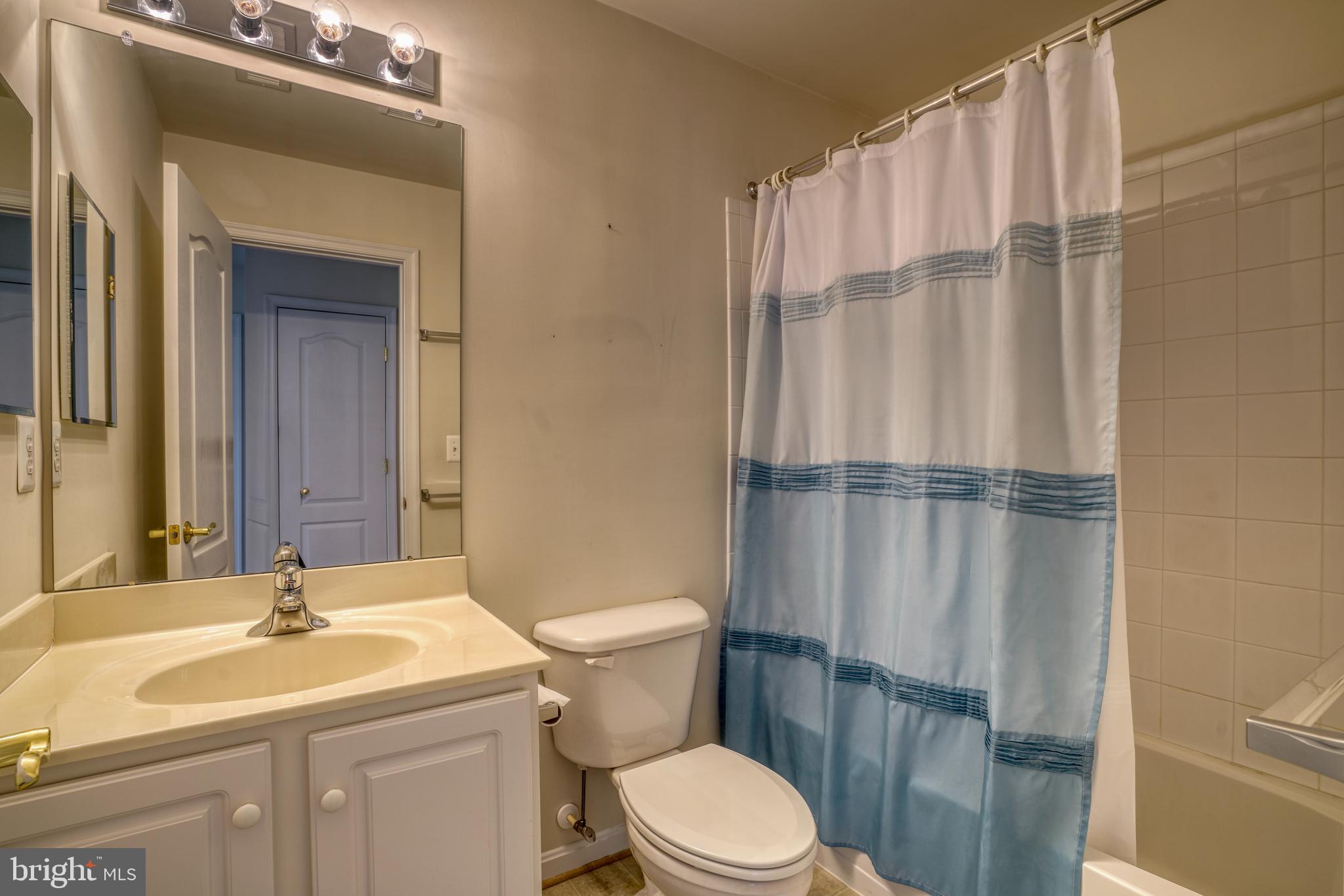 EASTON CLUB EAST - Residential