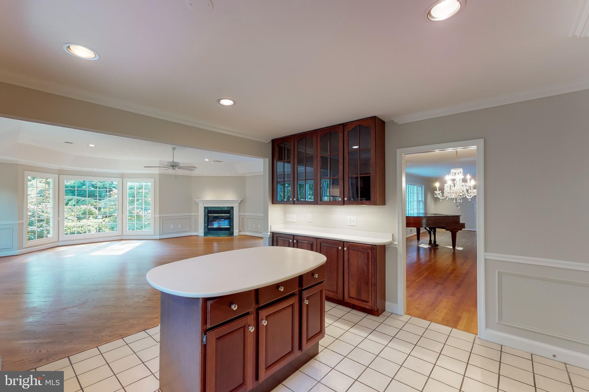 MC LEAN HAMLET - Residential