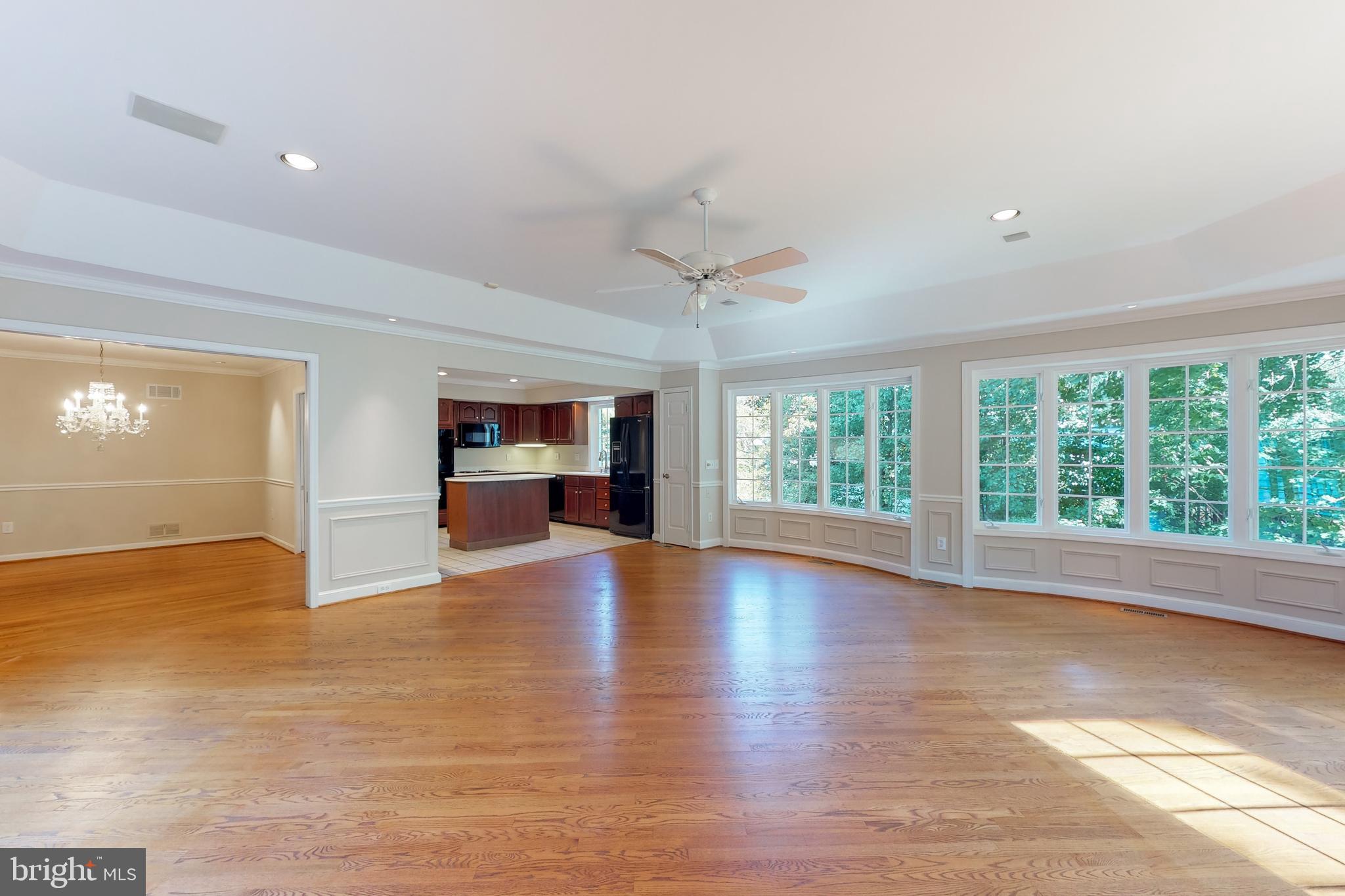 MC LEAN HAMLET - Residential