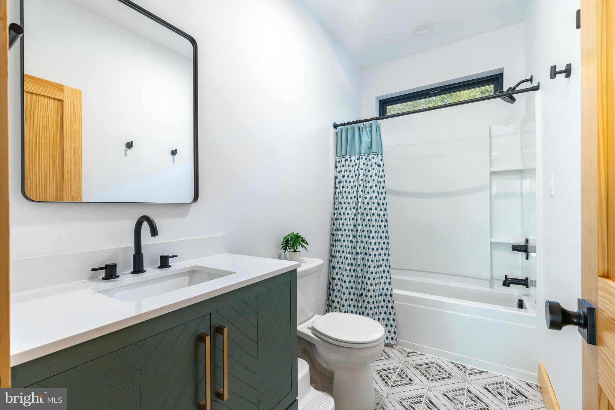 LAKE HARMONY - Residential