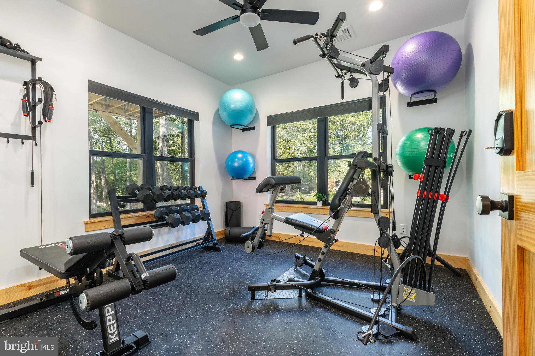 LAKE HARMONY - Residential