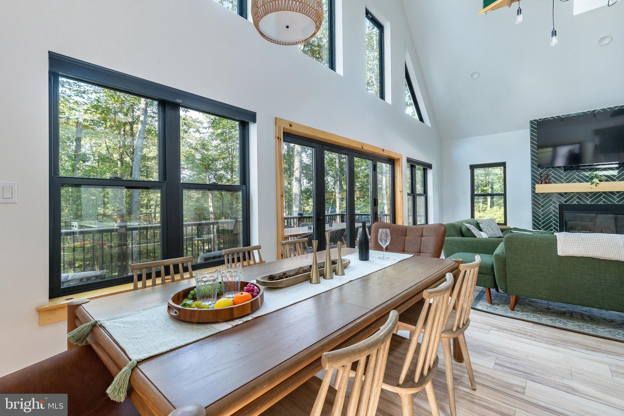 LAKE HARMONY - Residential