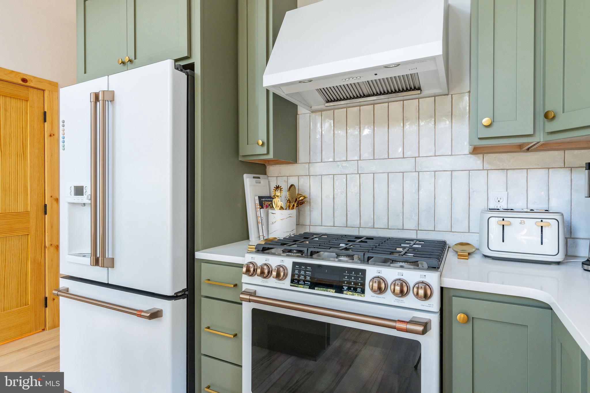 LAKE HARMONY - Residential