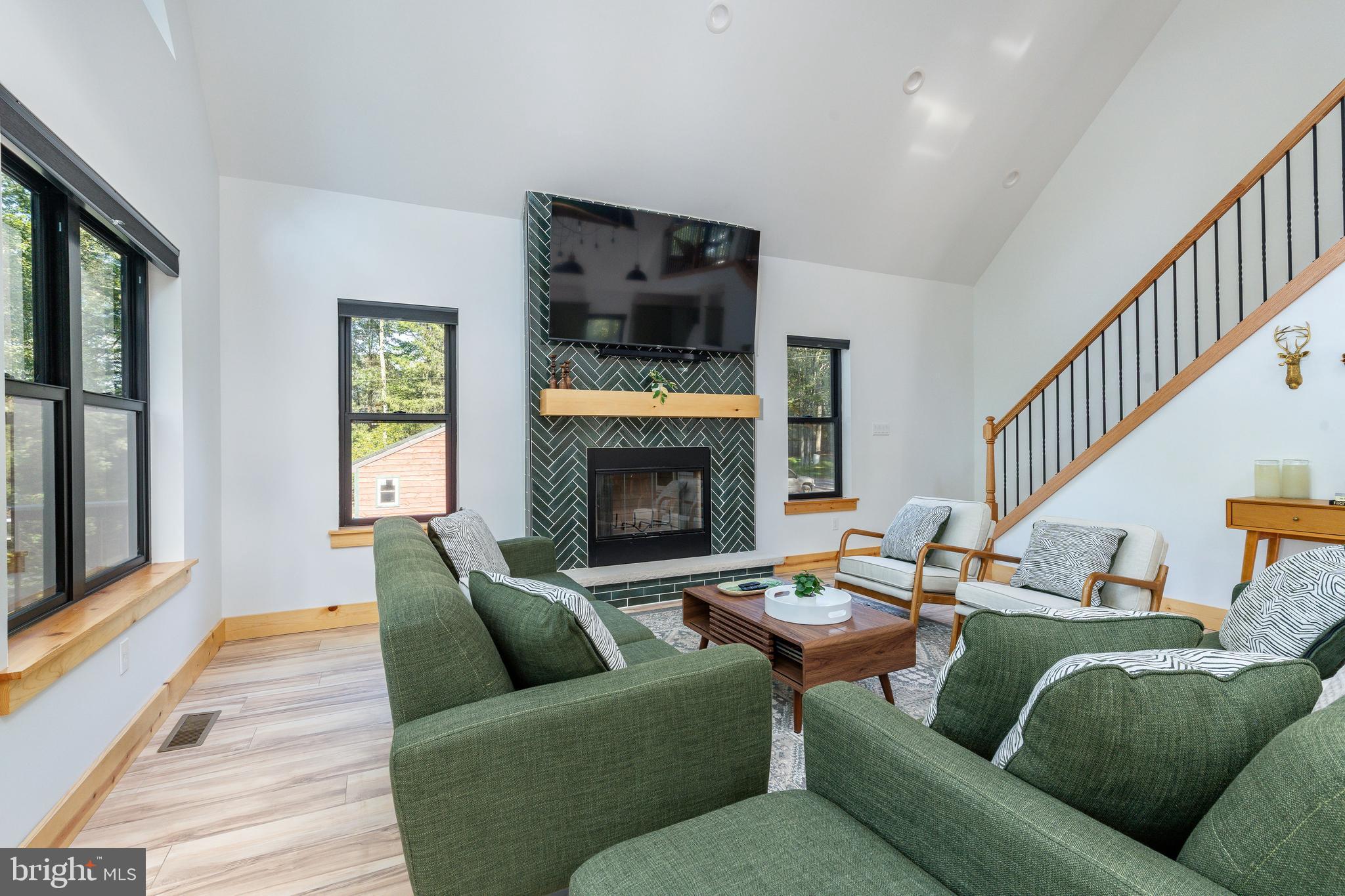 LAKE HARMONY - Residential