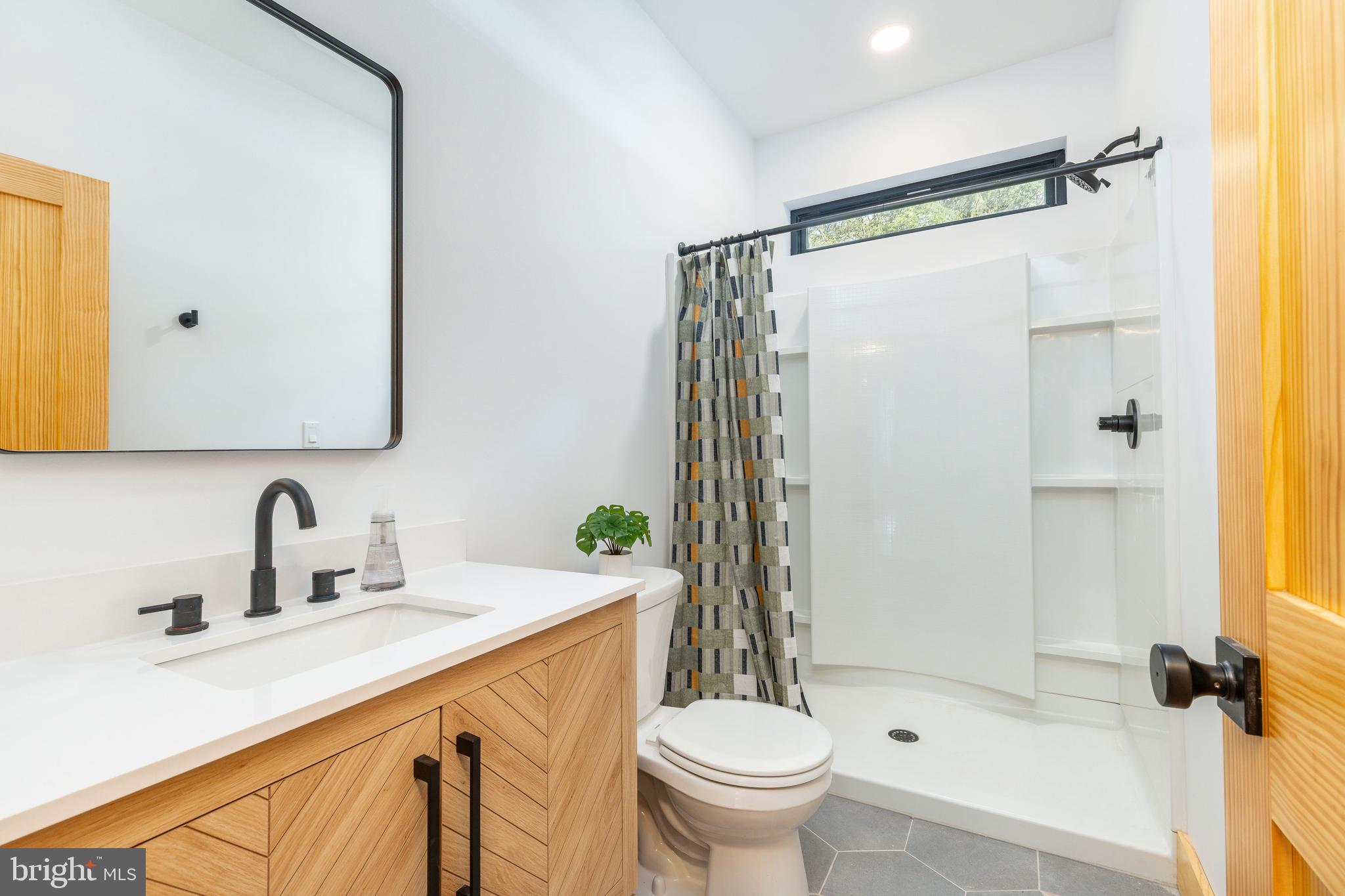 LAKE HARMONY - Residential