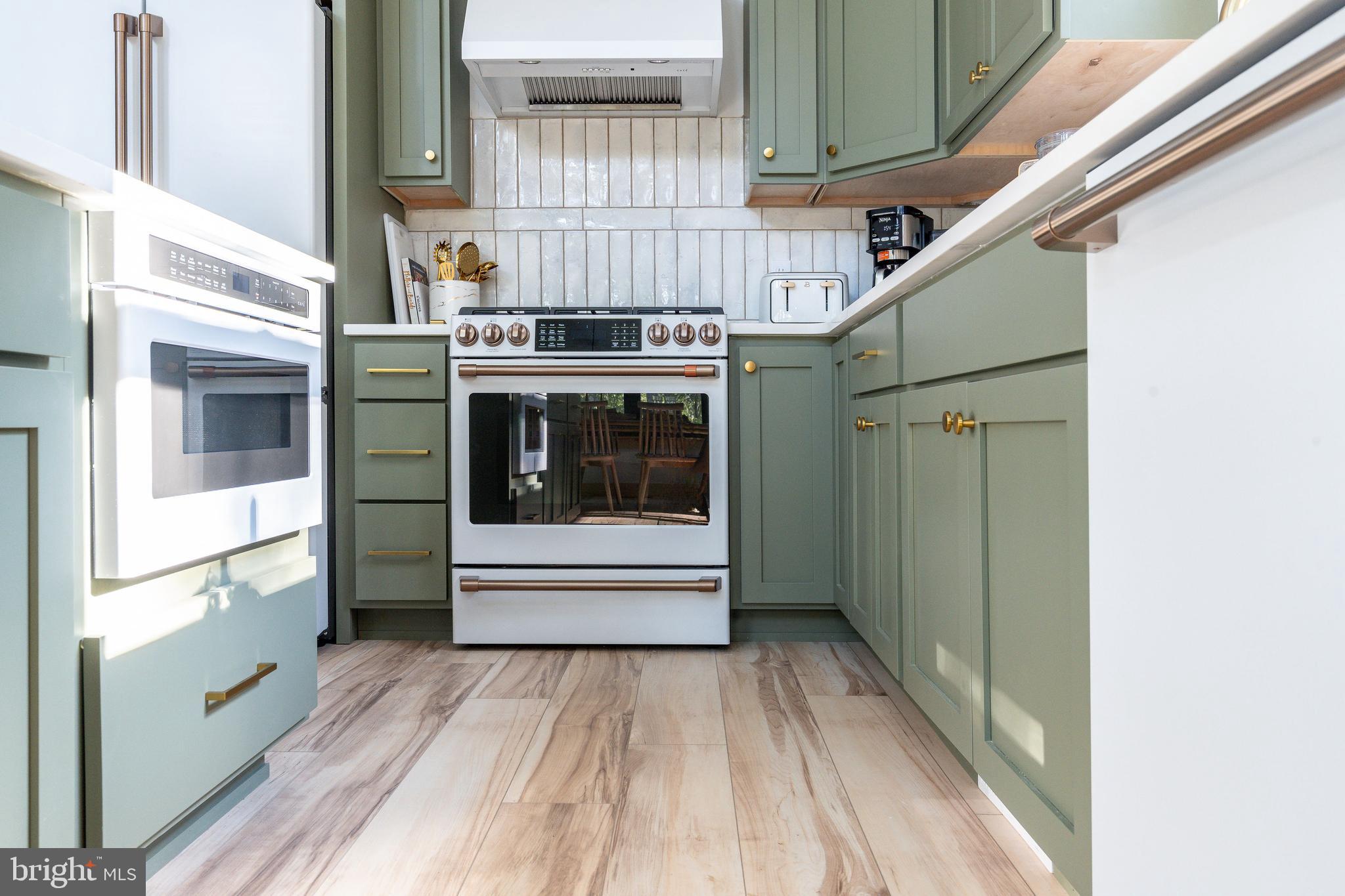 LAKE HARMONY - Residential