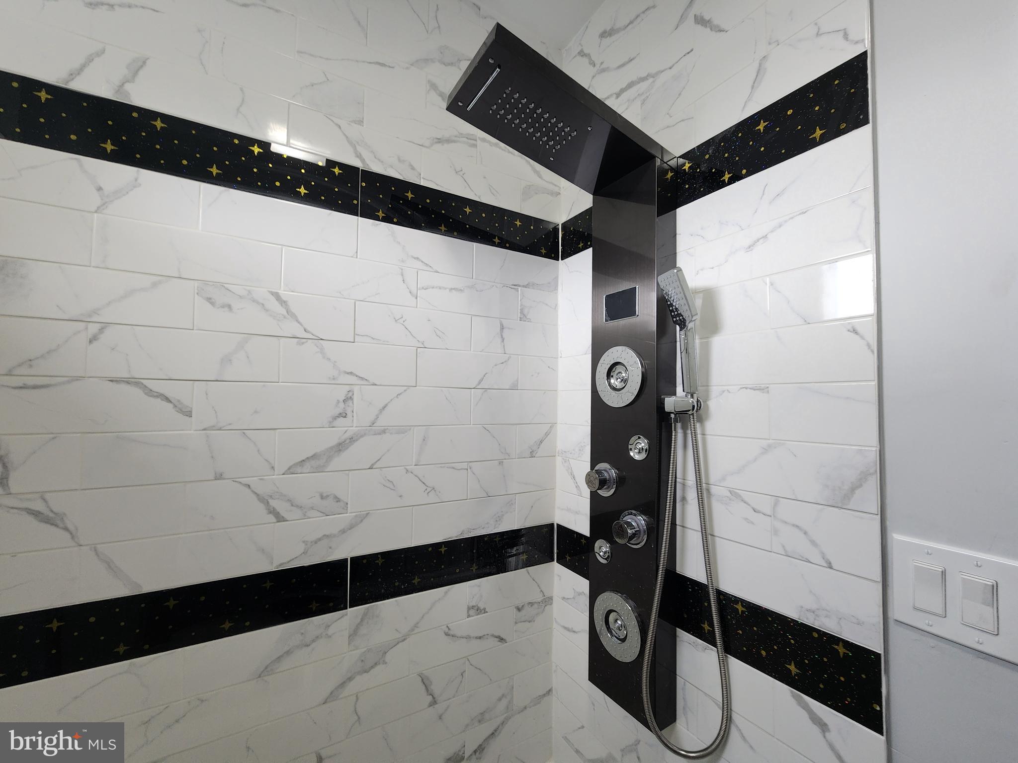 BROOKLYN - Residential